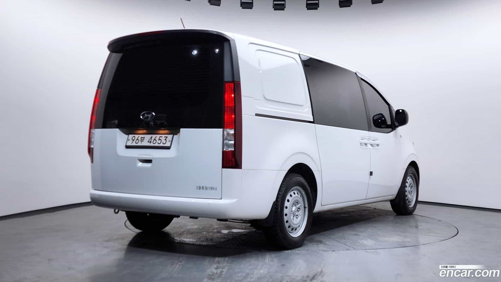 Staria Hyundai 2021.6-OUTER-002