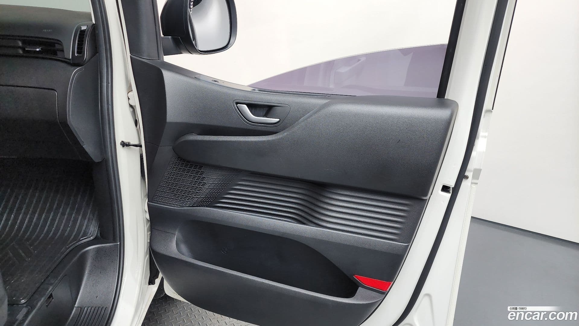 Main__Slider__Photo:Staria Hyundai 2021.6-24