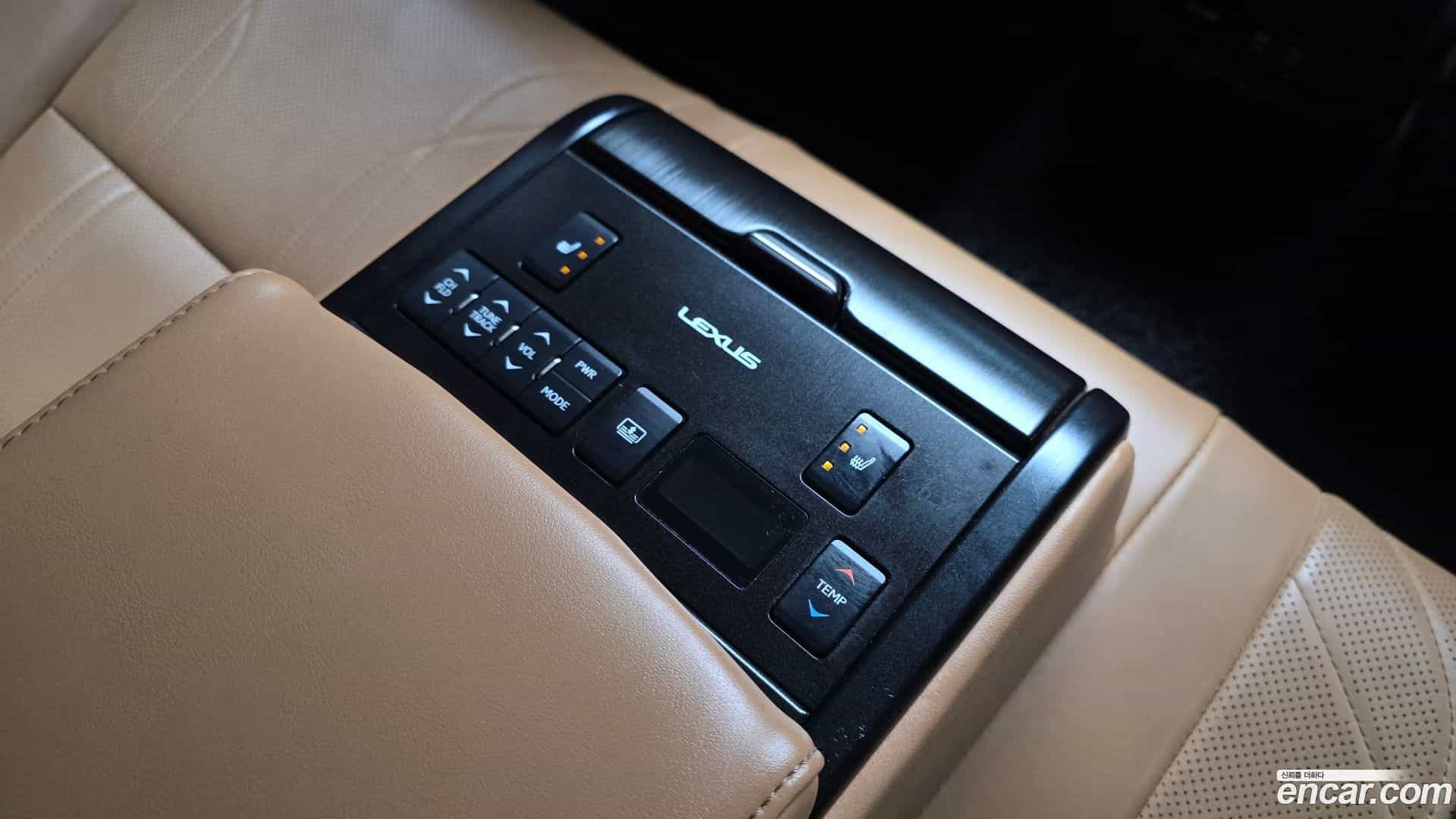 ES Lexus 2019.2-OPTION-023