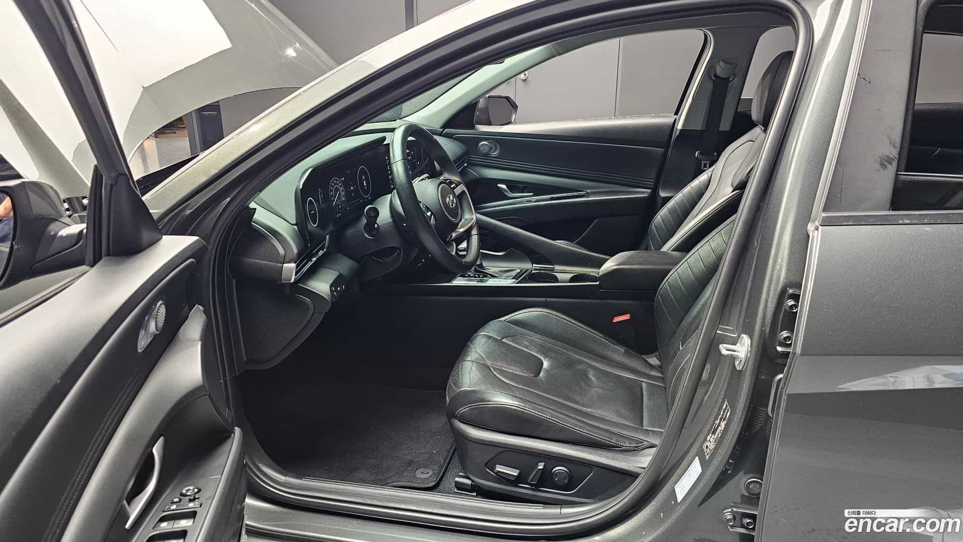 AVANTE Hyundai 2022.3-INNER-010