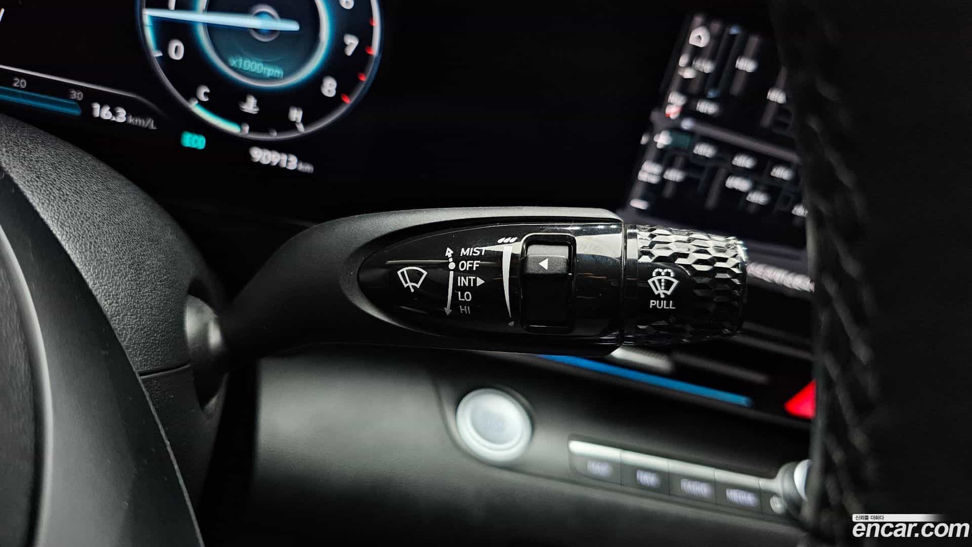 AVANTE Hyundai 2022.3-OPTION-045