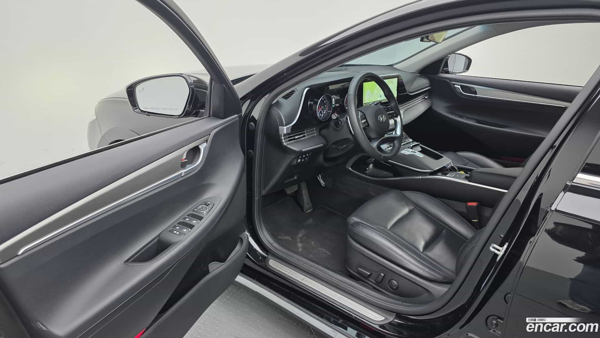 Grandeur Hyundai 2021.2-INNER-010