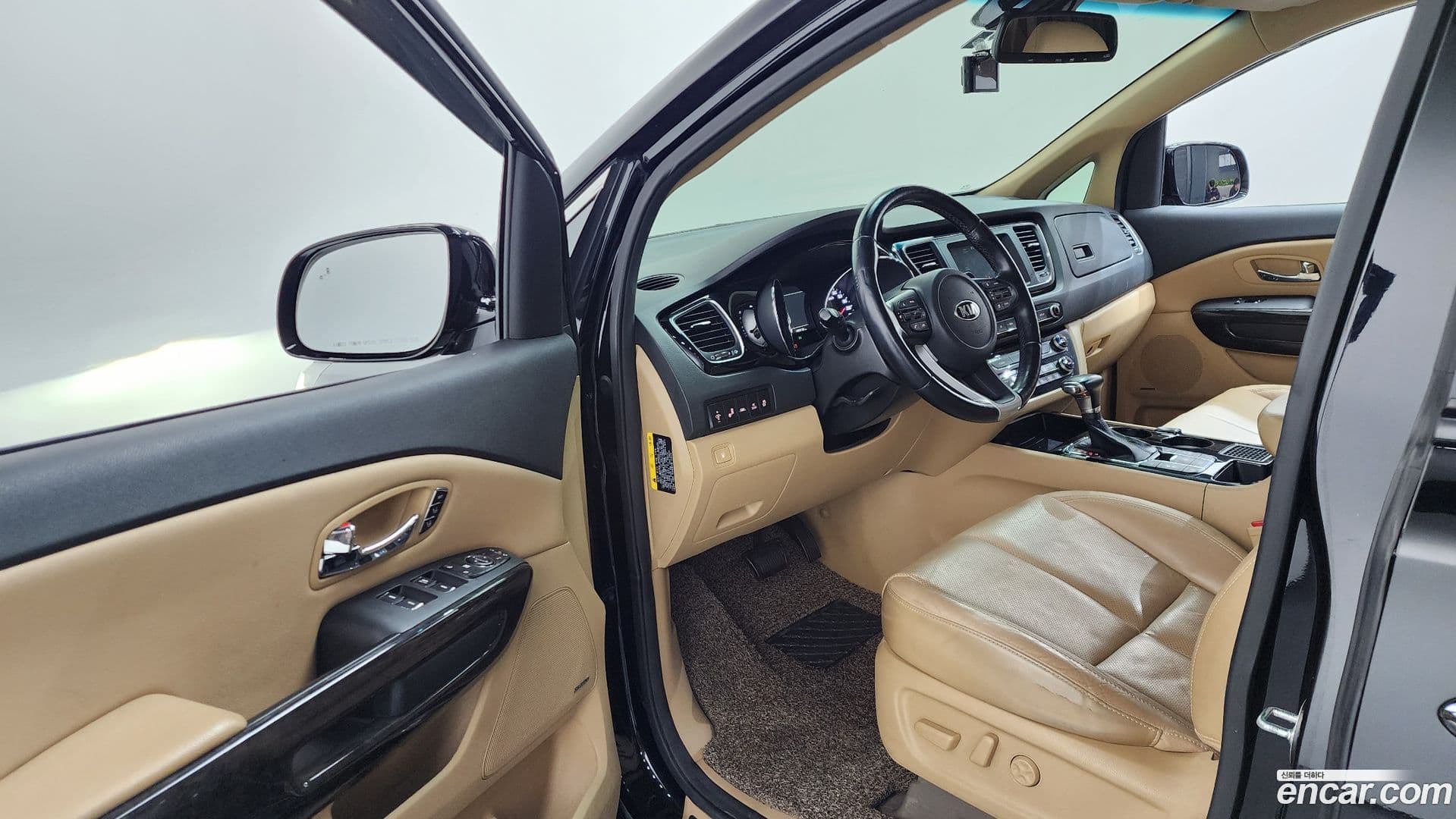 Main__Slider__Photo:Canival Kia 2018.8-9