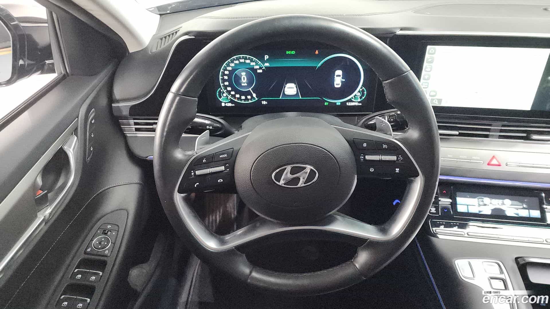 Grandeur Hyundai 2022.2-OPTION-018