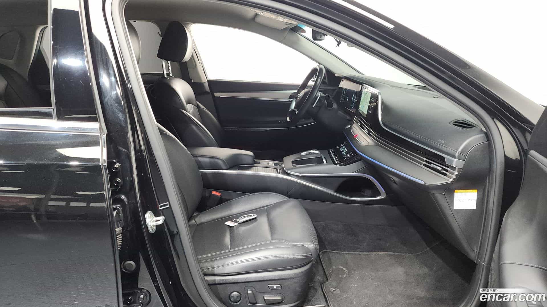 Grandeur Hyundai 2022.2-INNER-036