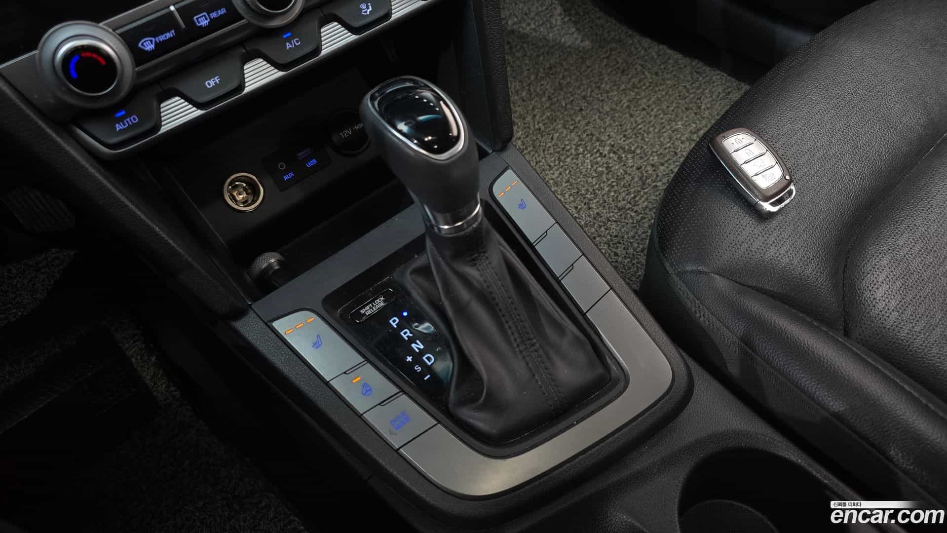 AVANTE Hyundai 2019.0-INNER-009