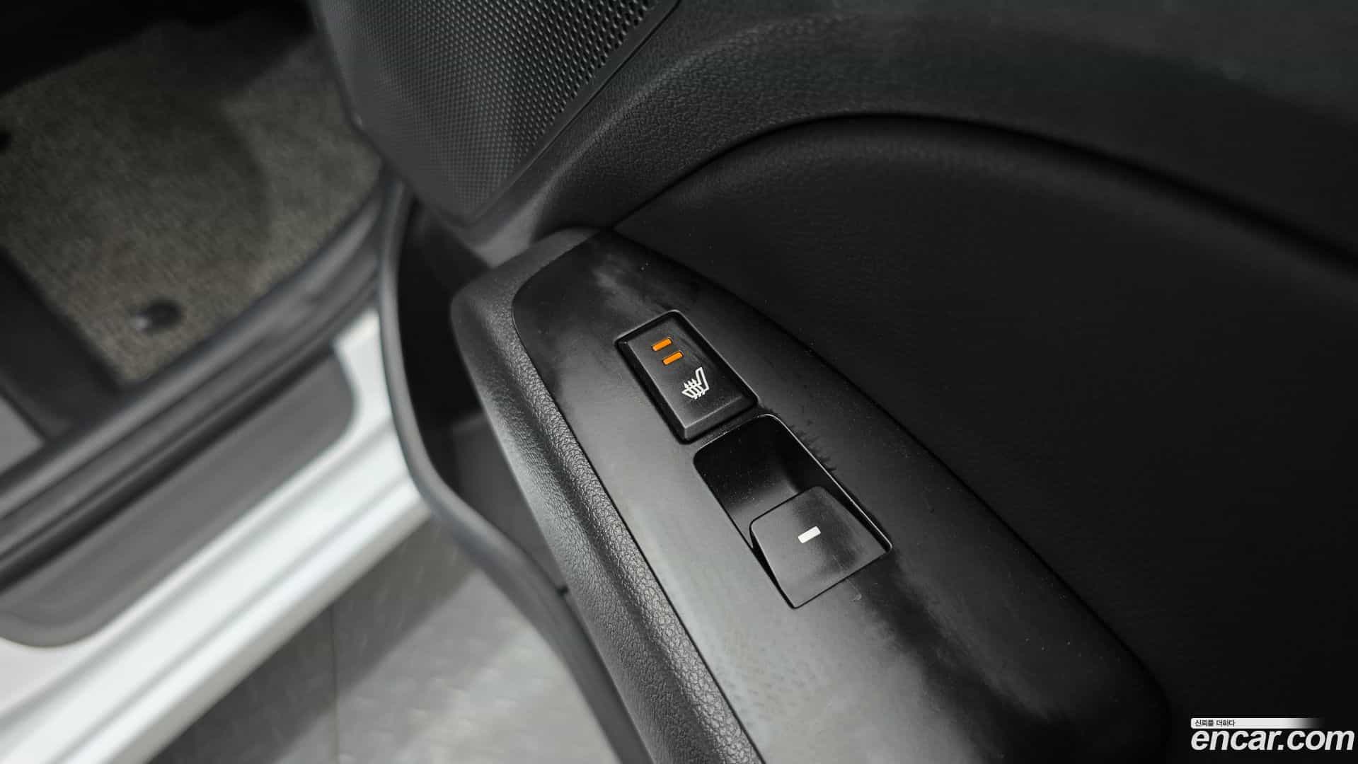 AVANTE Hyundai 2019.0-OPTION-020