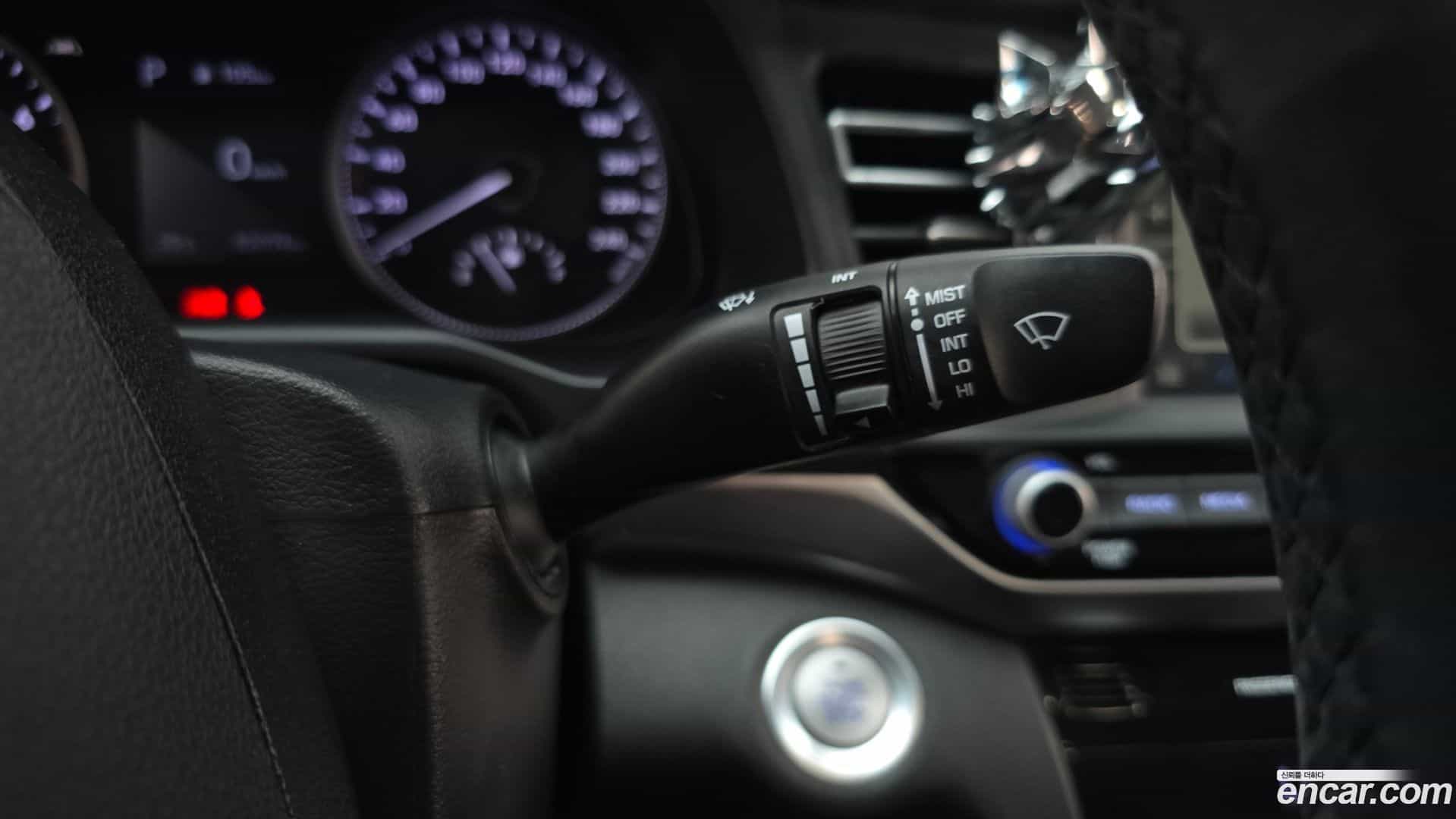AVANTE Hyundai 2019.0-OPTION-040