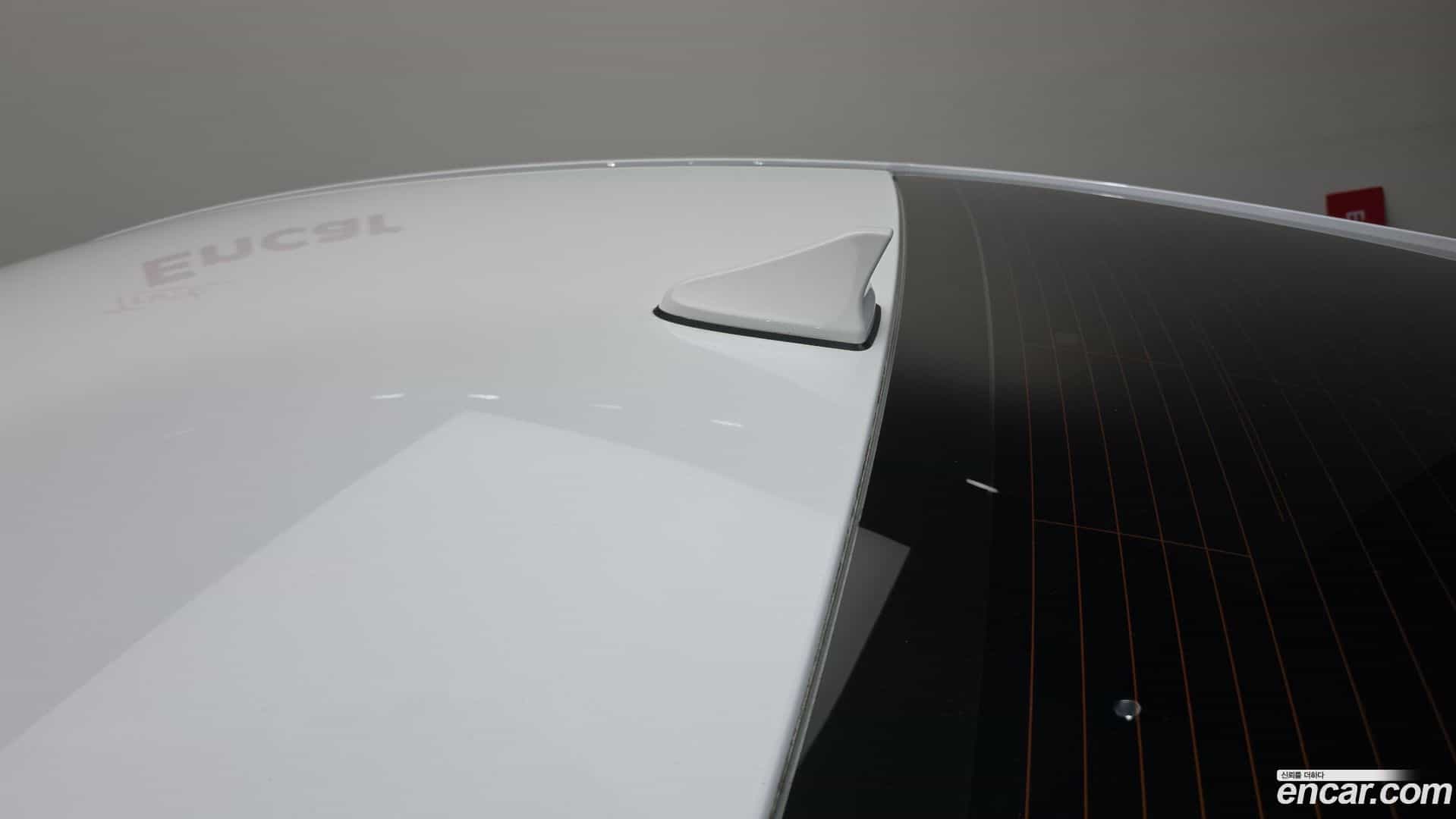 AVANTE Hyundai 2019.0-OPTION-043