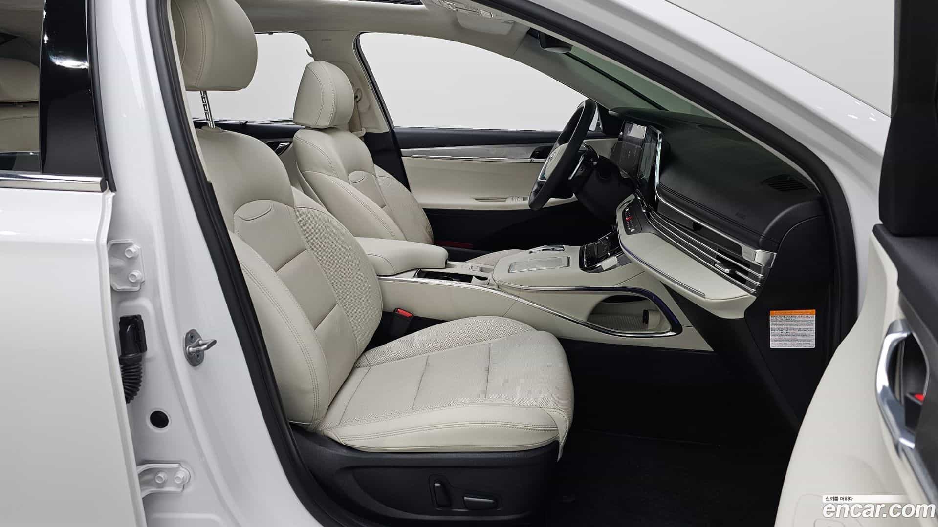 Grandeur Hyundai 2022.11-OPTION-015
