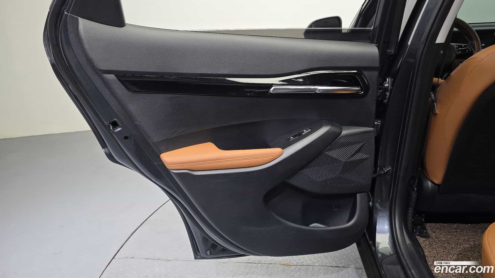Seltos Kia 2023.3-INNER-035