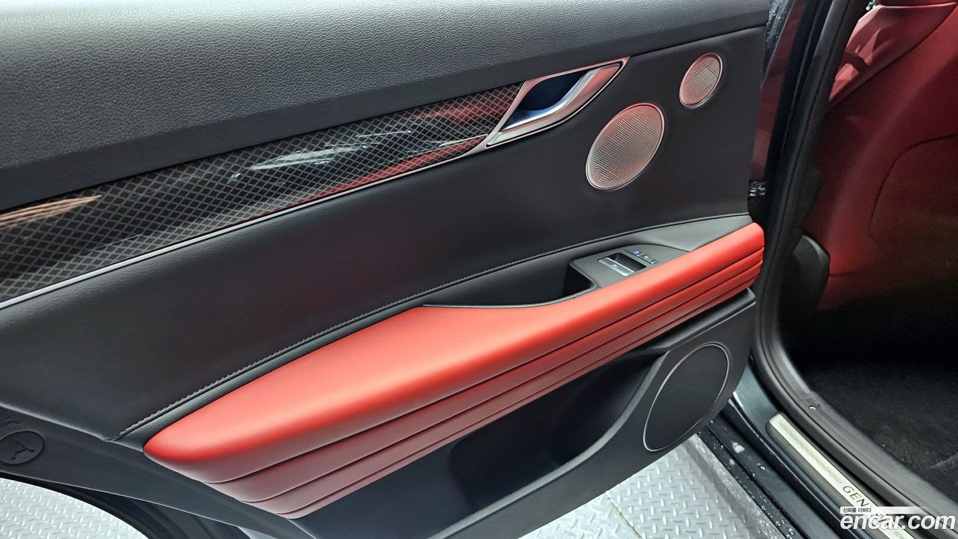Main__Slider__Photo:G80 Genesis 2023.8-24