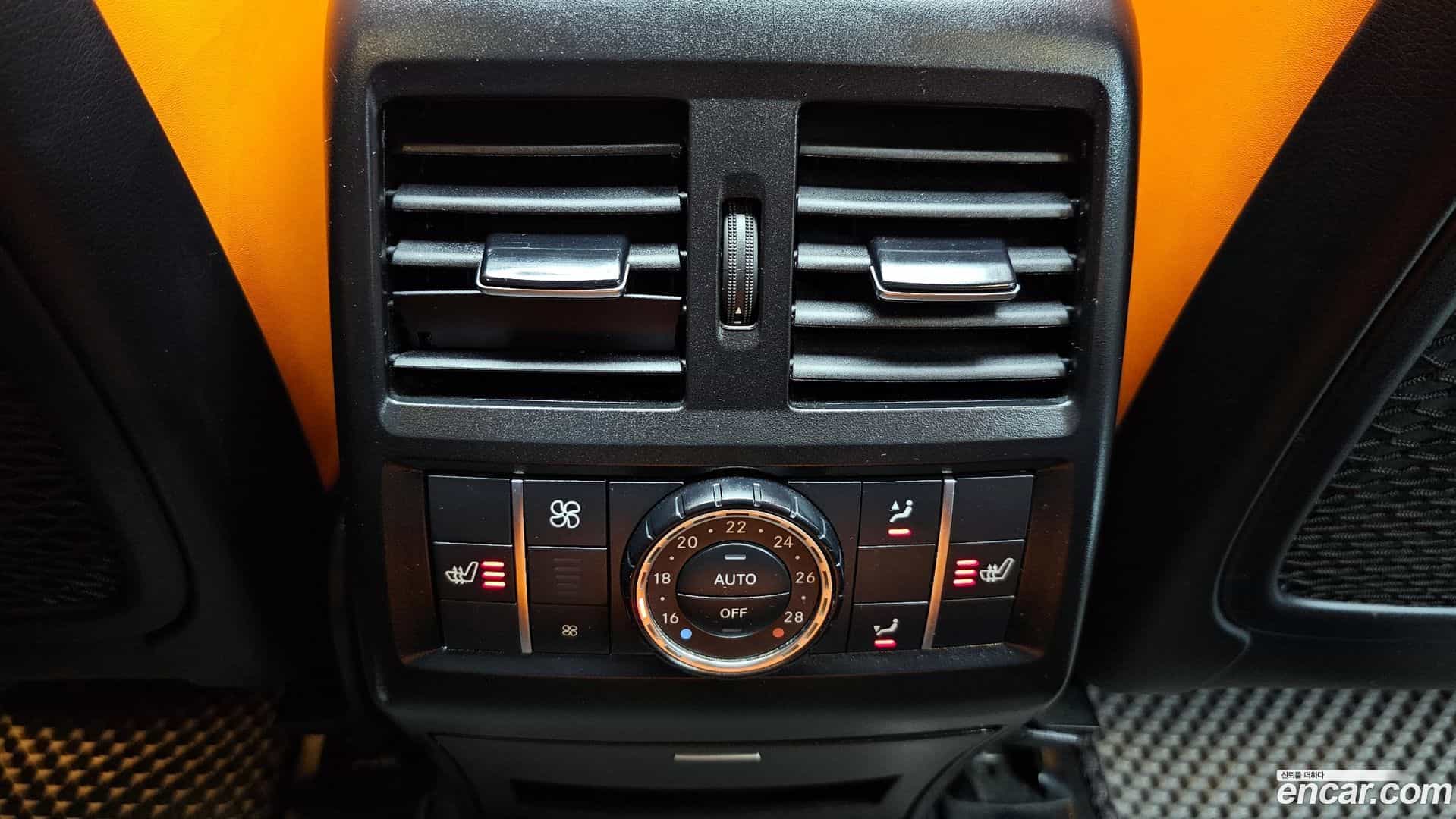 GLE-Class Mercedes-Benz 2018.8-OPTION-022