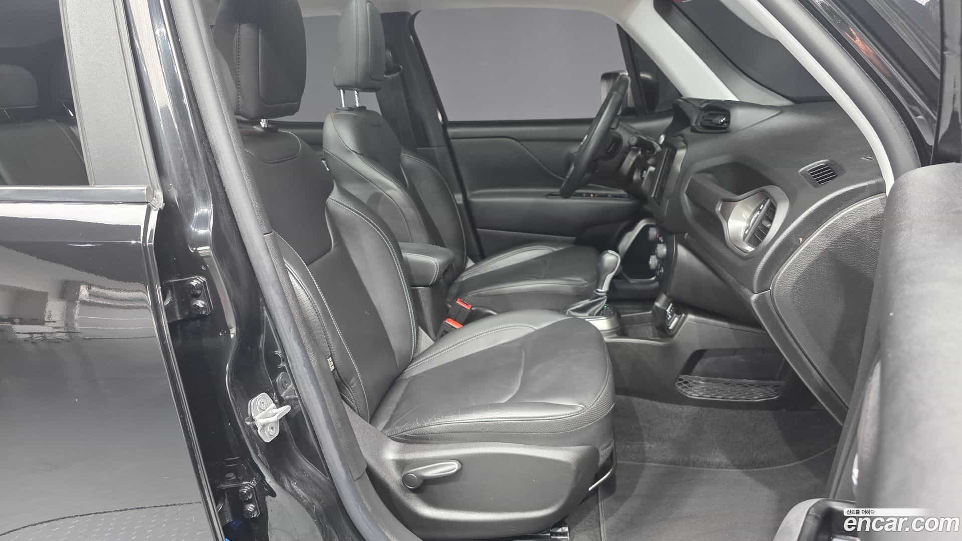 Renegade Jeep 2019.10-OPTION-015