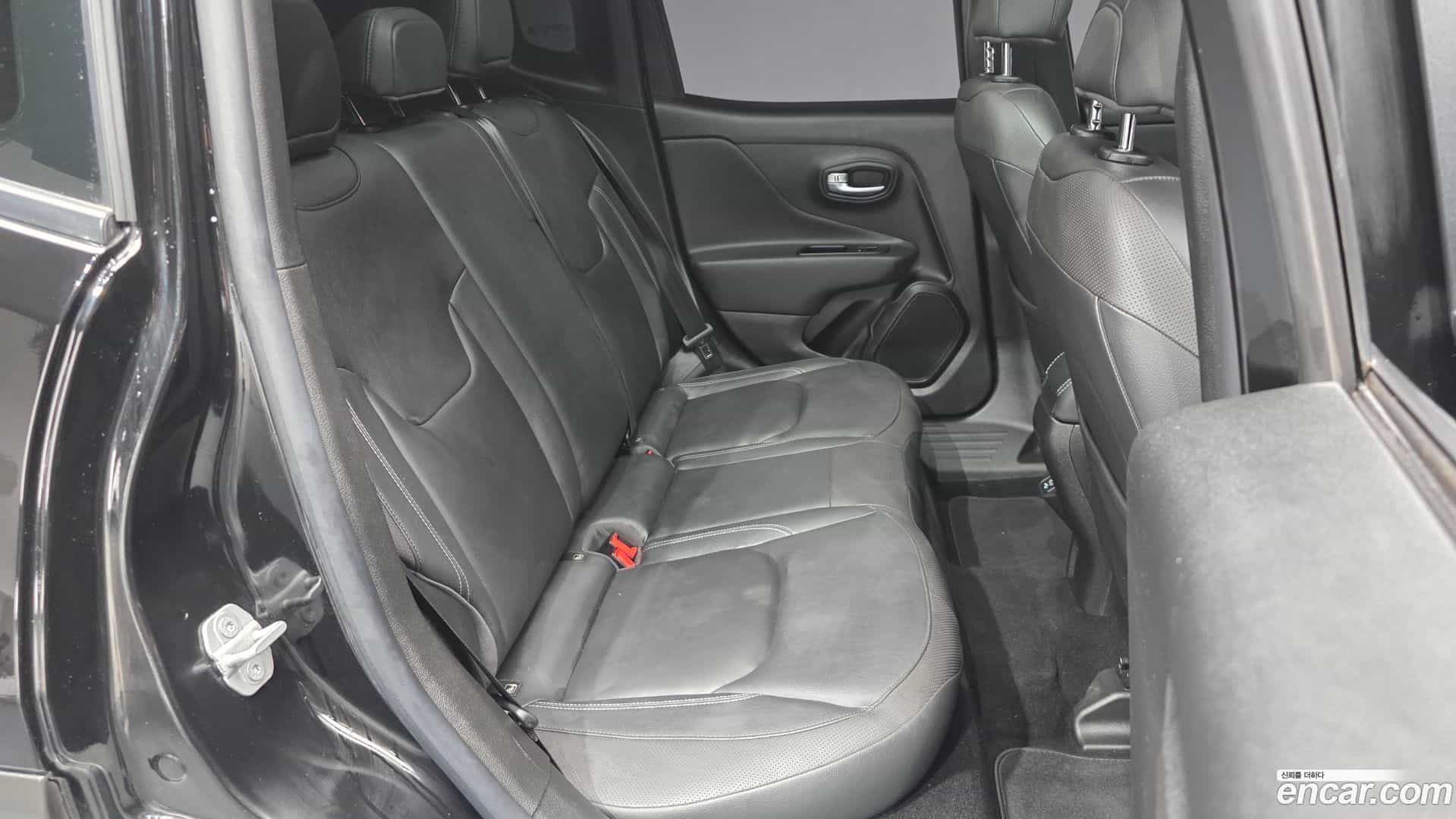 Renegade Jeep 2019.10-OPTION-016