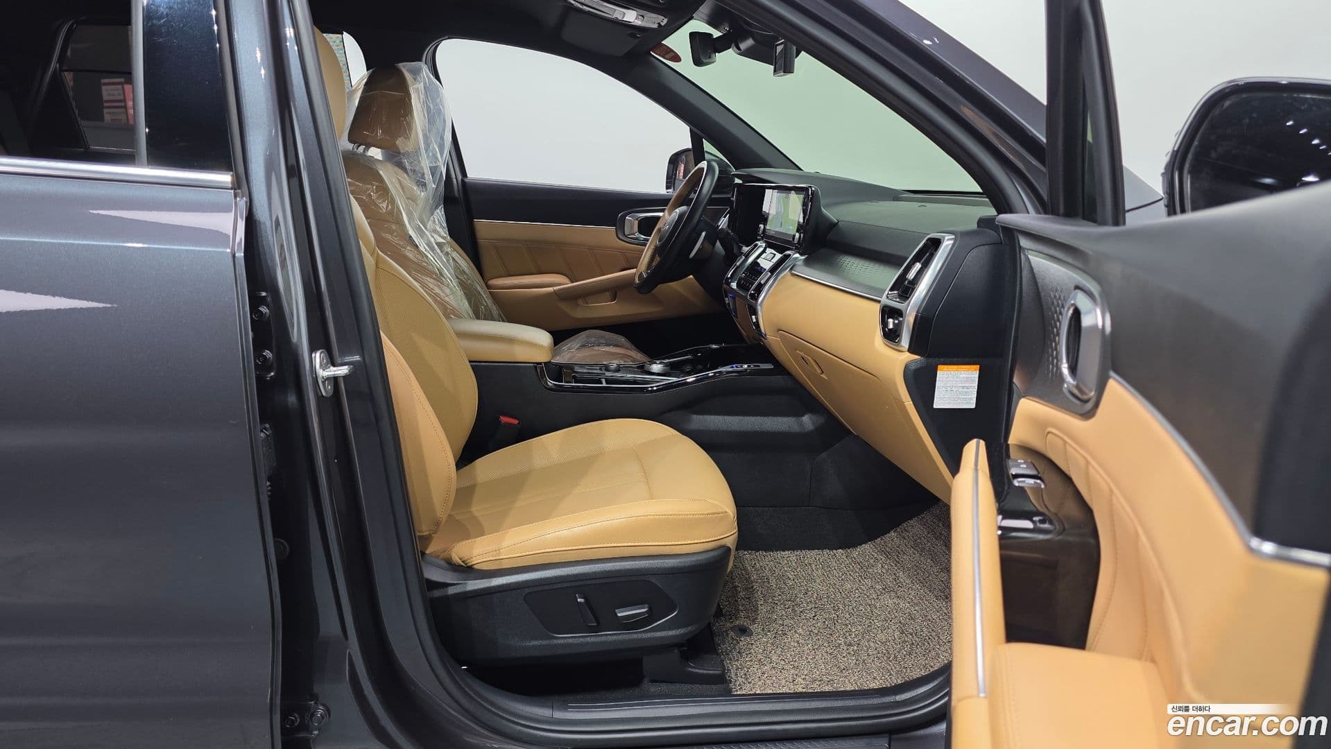 Main__Slider__Photo:Sorento Kia 2022.7-10