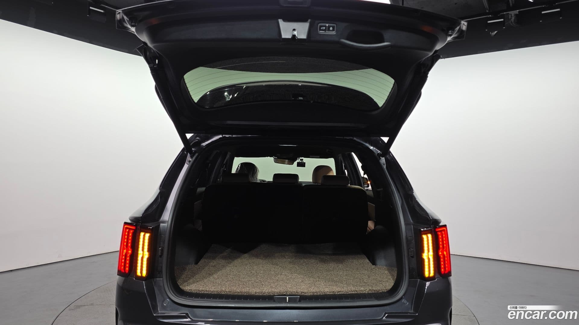 Main__Slider__Photo:Sorento Kia 2022.7-19