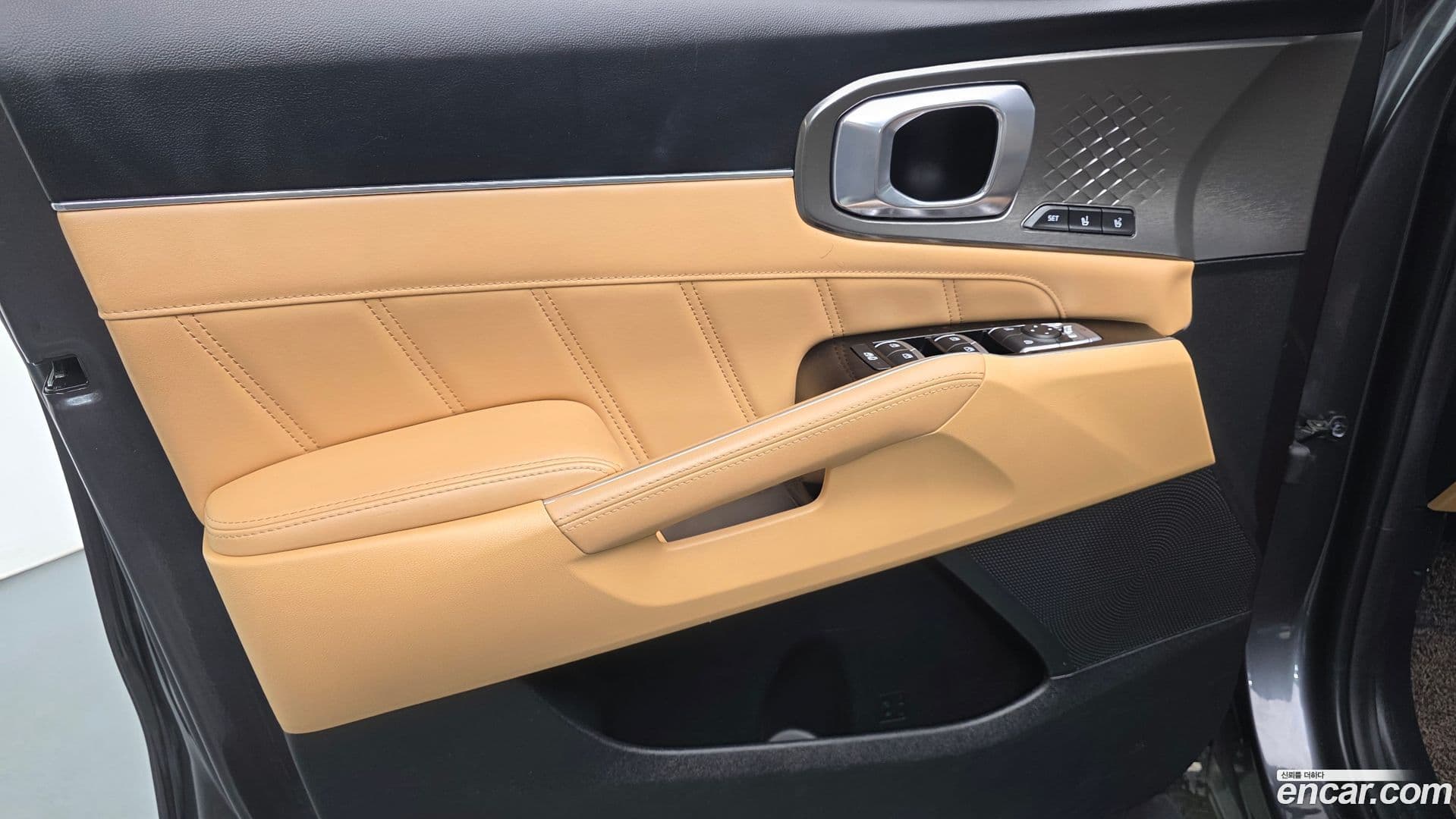 Main__Slider__Photo:Sorento Kia 2022.7-23