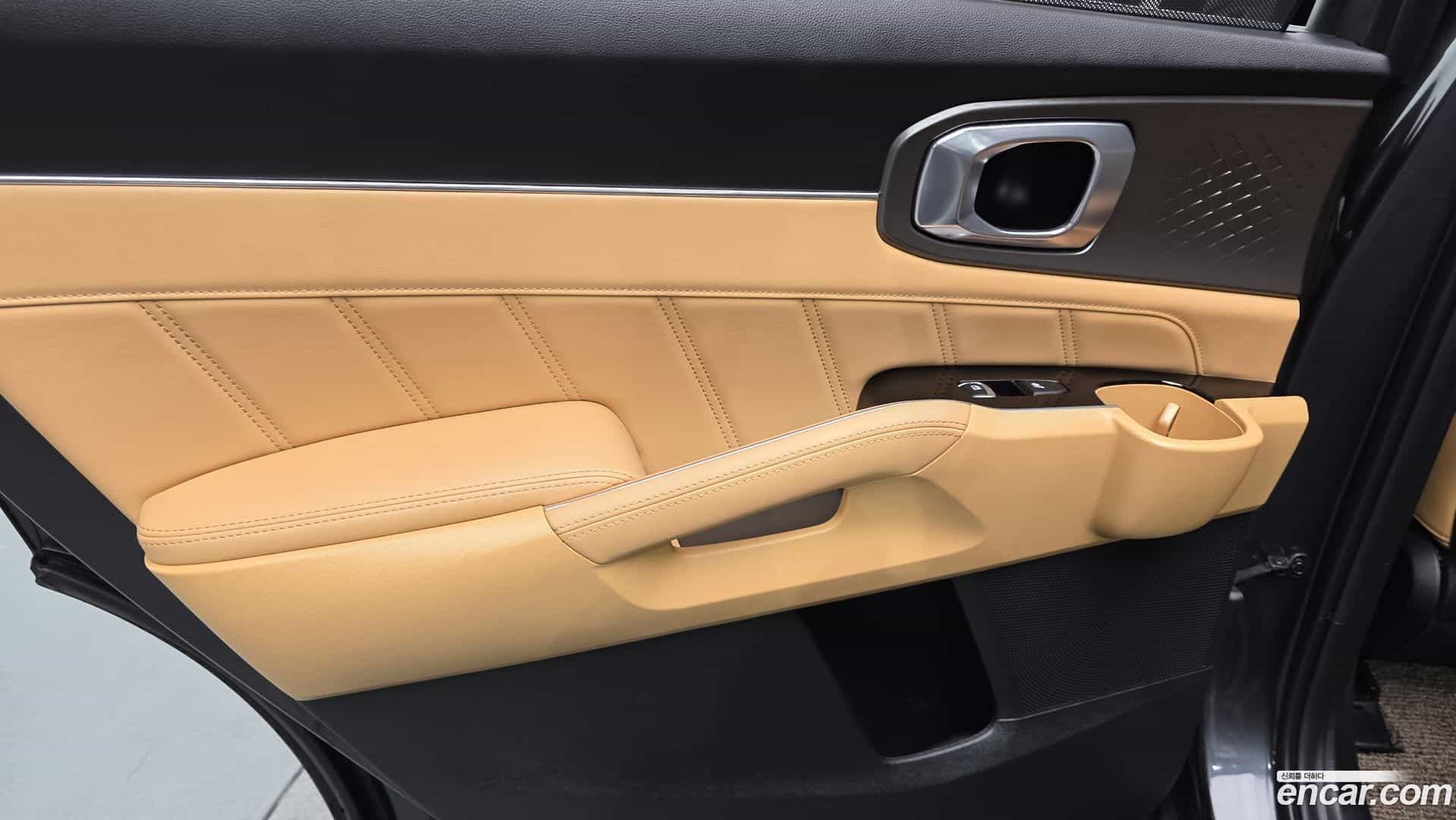 Sorento Kia 2022.7-INNER-035