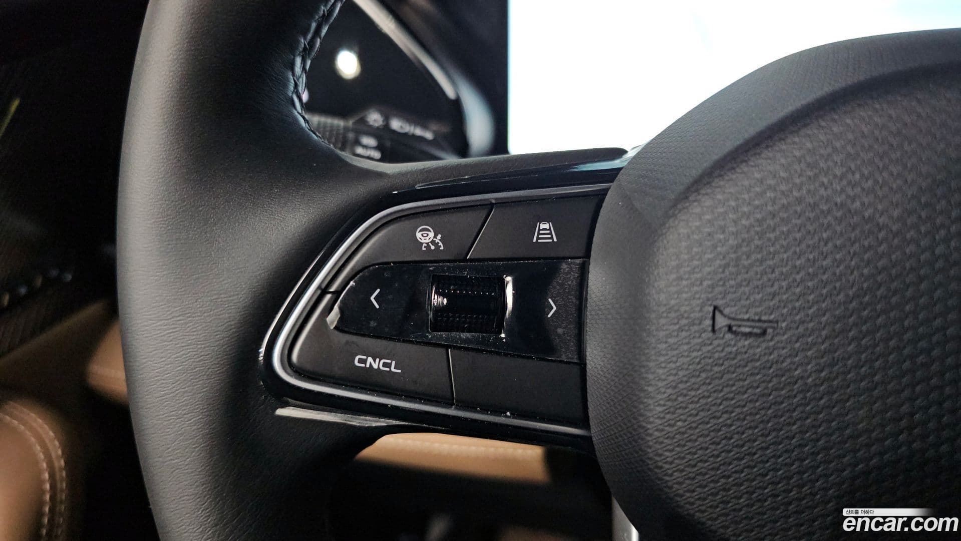 Main__Slider__Photo:Grand Koleos Renault Korea 2025.6-27
