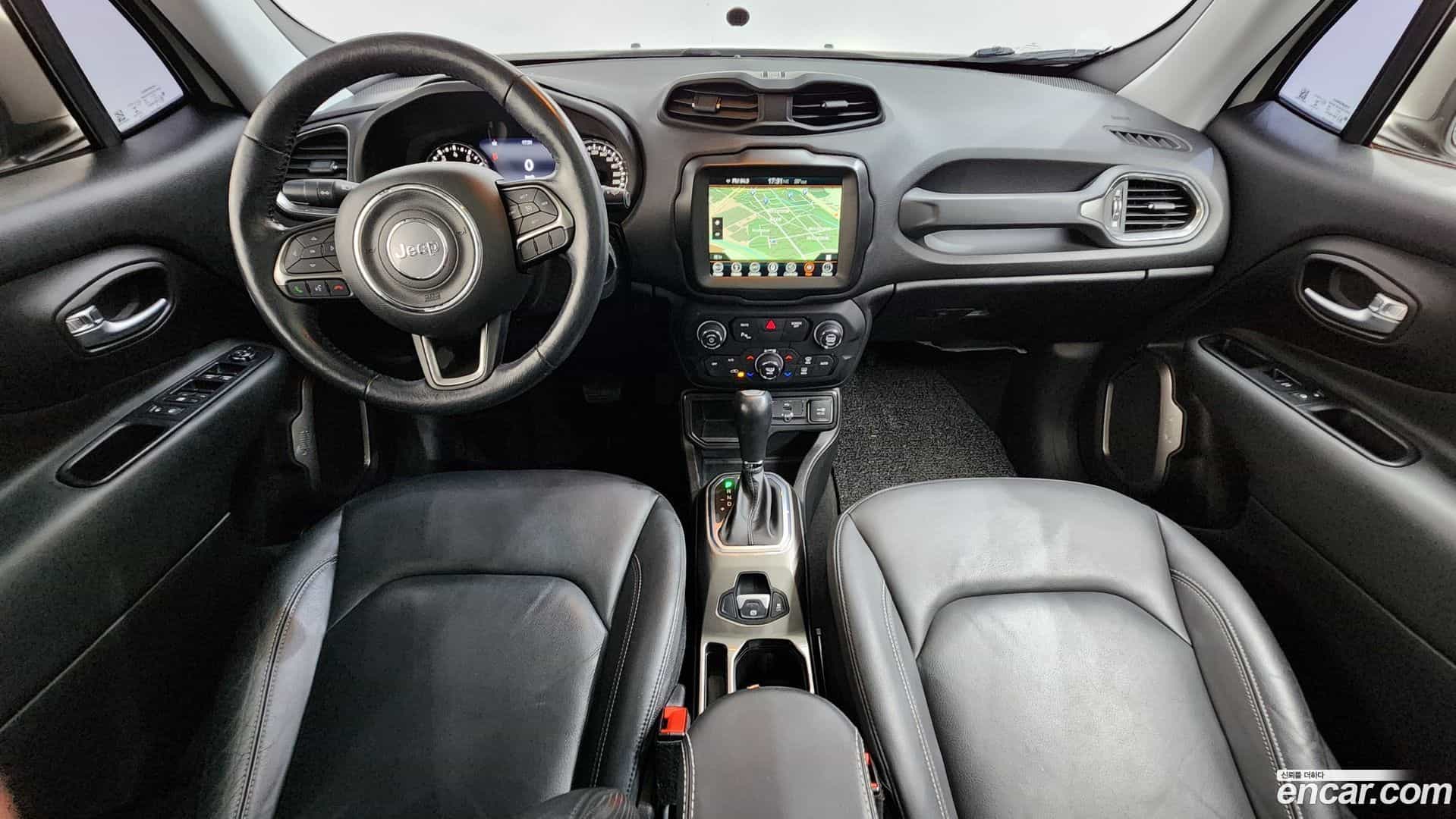 Renegade Jeep 2019.5-INNER-007