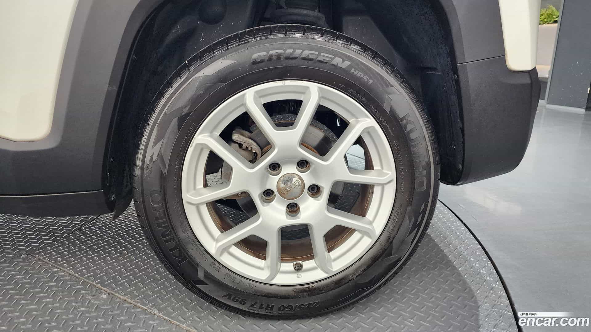 Renegade Jeep 2019.5-OUTER-031