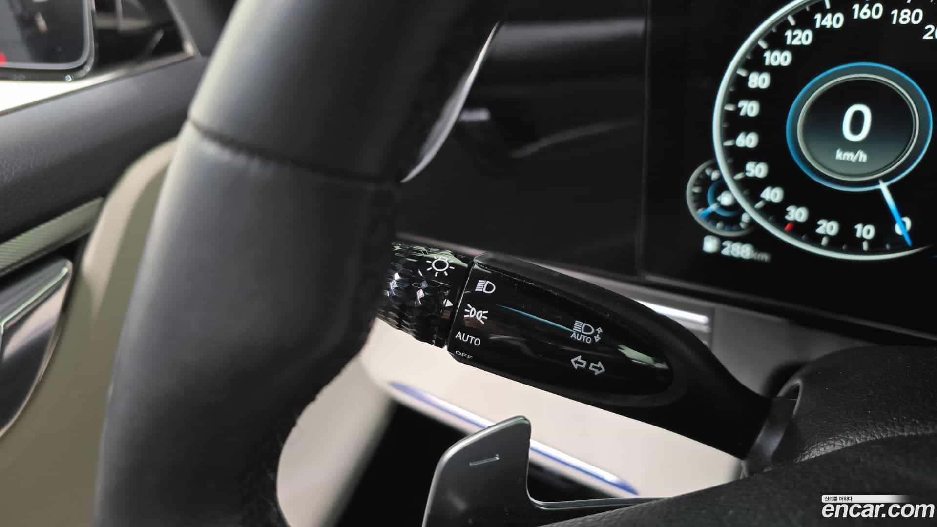 Grandeur Hyundai 2021.5-OPTION-041