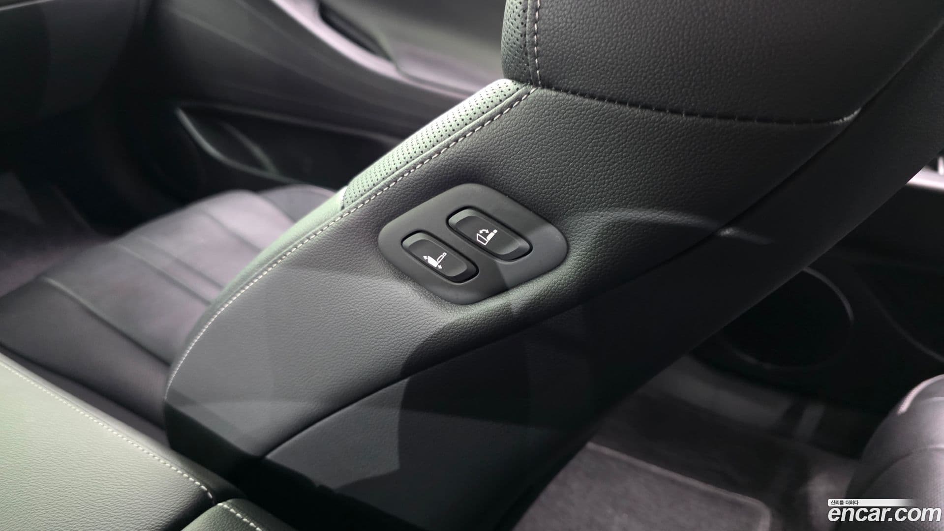 Main__Slider__Photo:G80 Genesis 2022.0-27