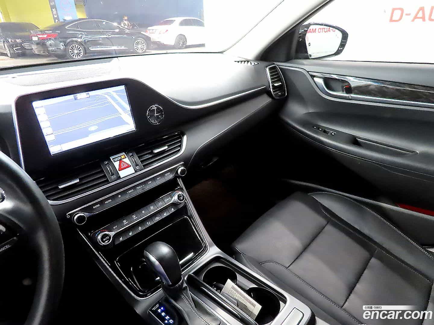 Grandeur Hyundai 2018.4-INNER-009