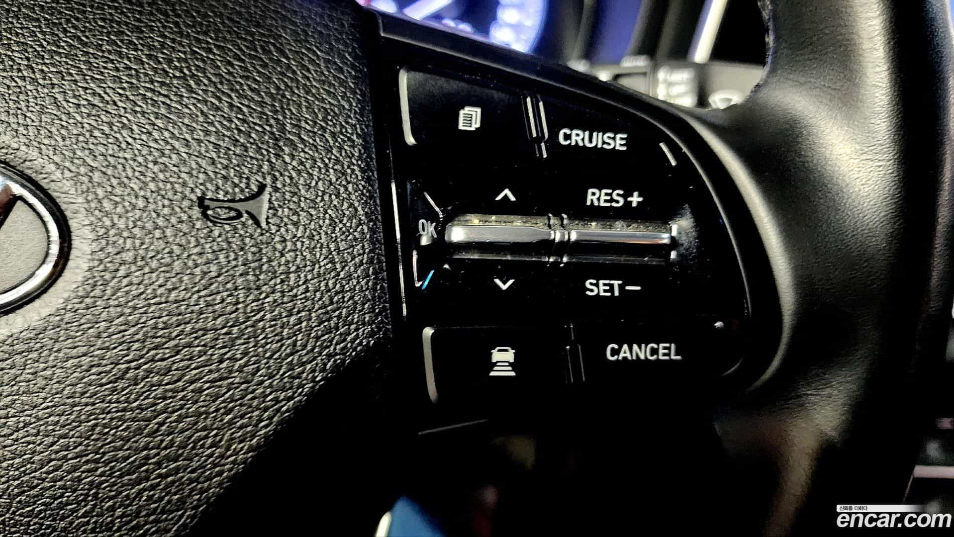 Grandeur Hyundai 2018.4-OPTION-017