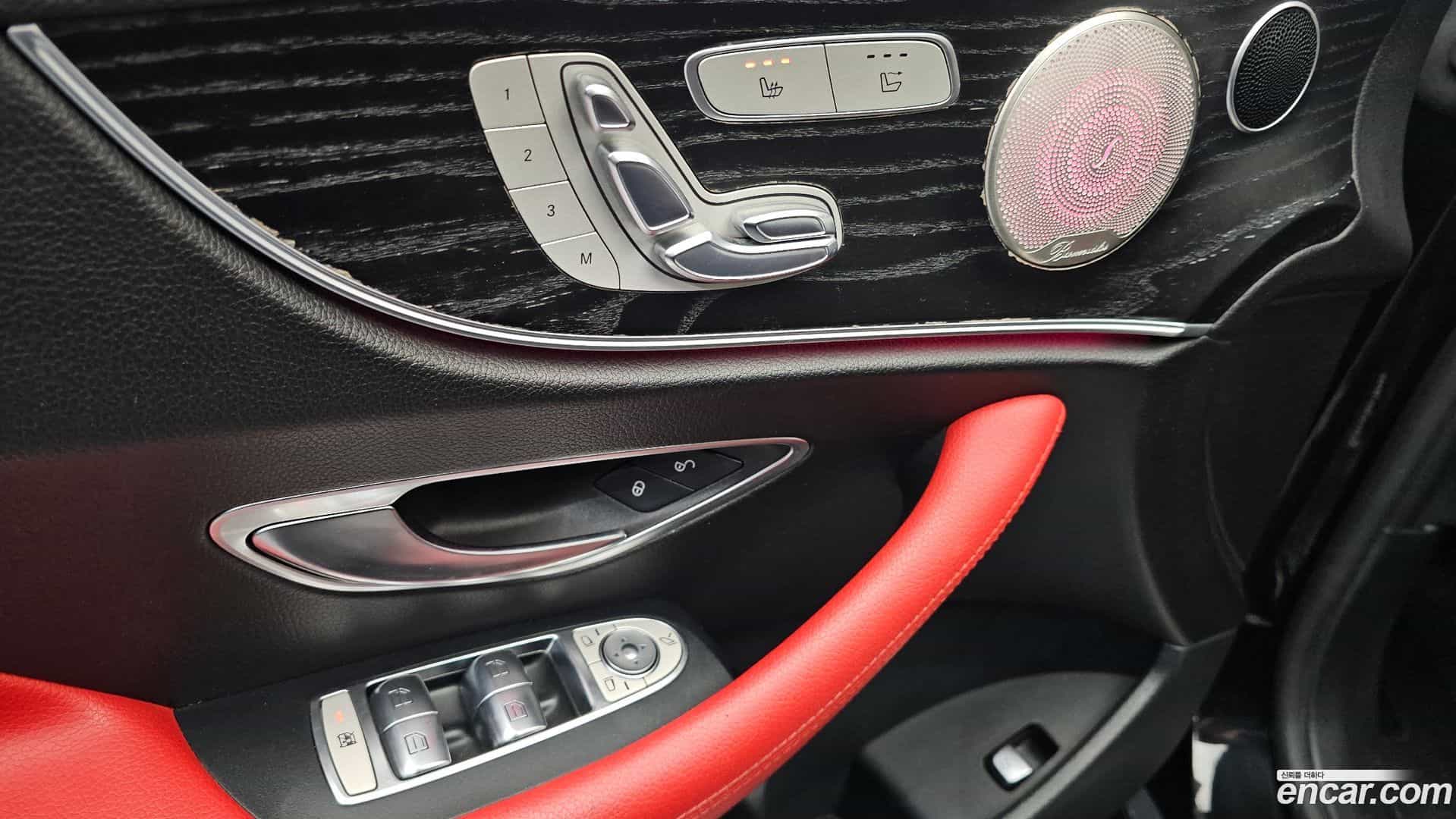 E-Class Mercedes-Benz 2018.11-OPTION-016