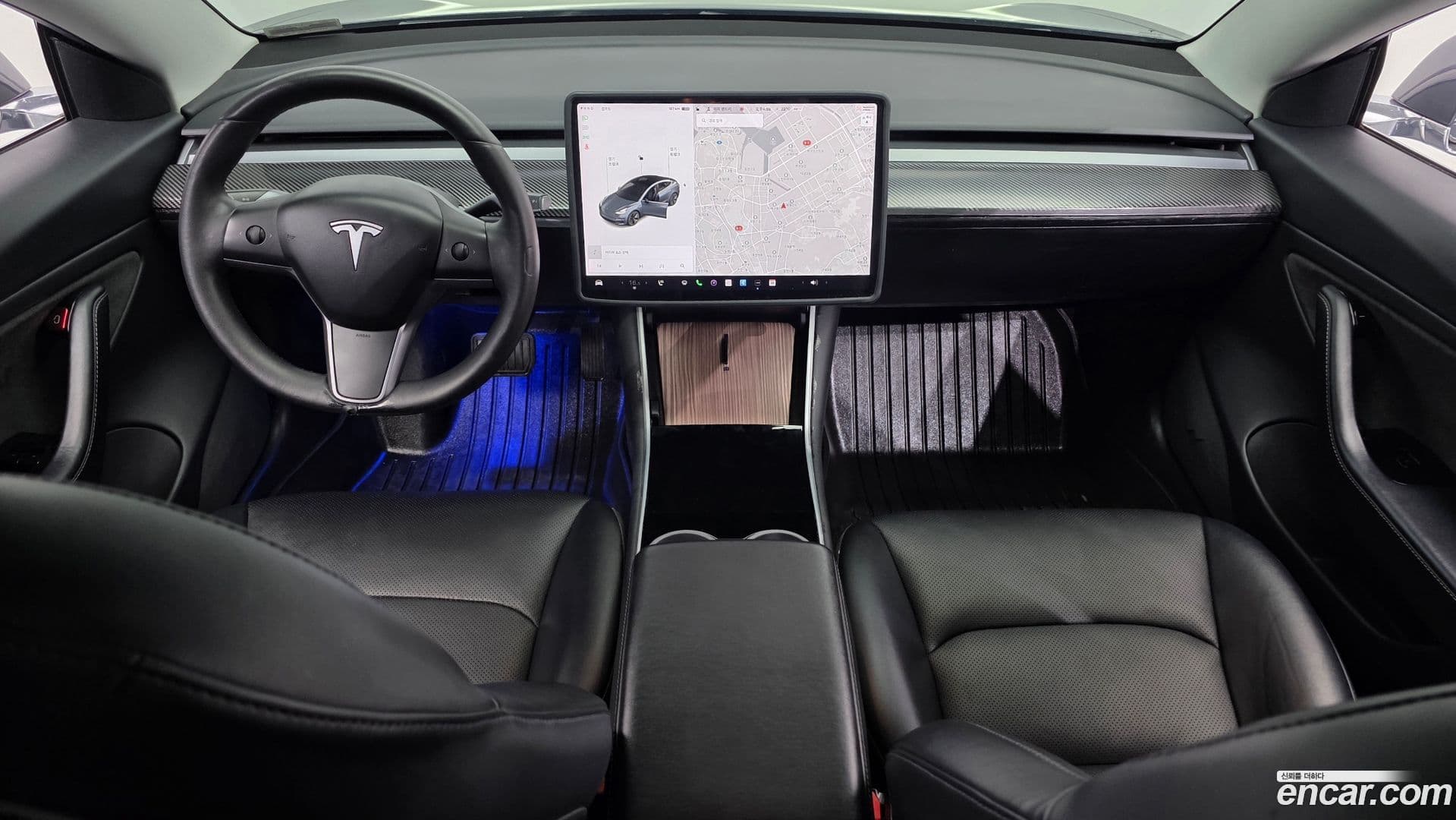 Main__Slider__Photo:Model 3 Tesla 2020.2-6