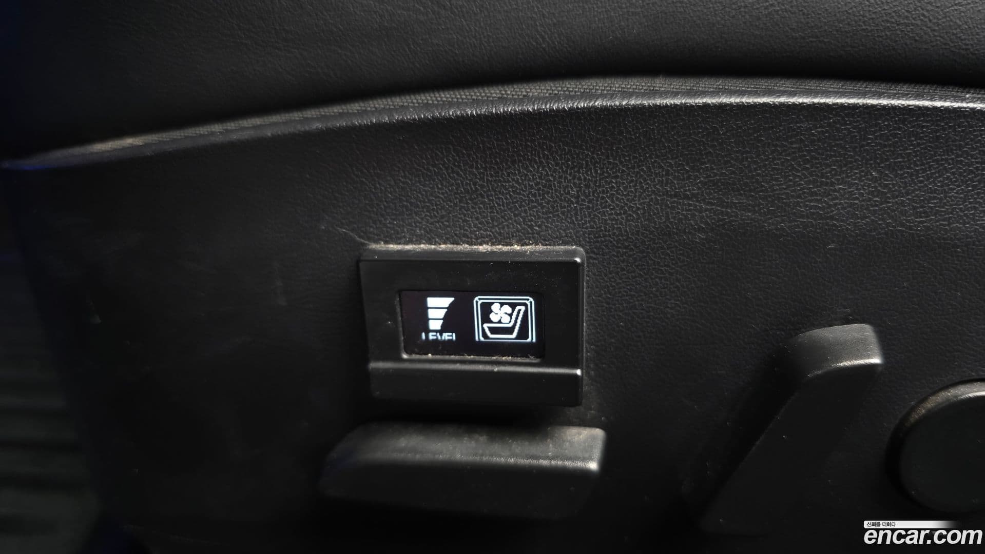 Main__Slider__Photo:Model 3 Tesla 2020.2-17