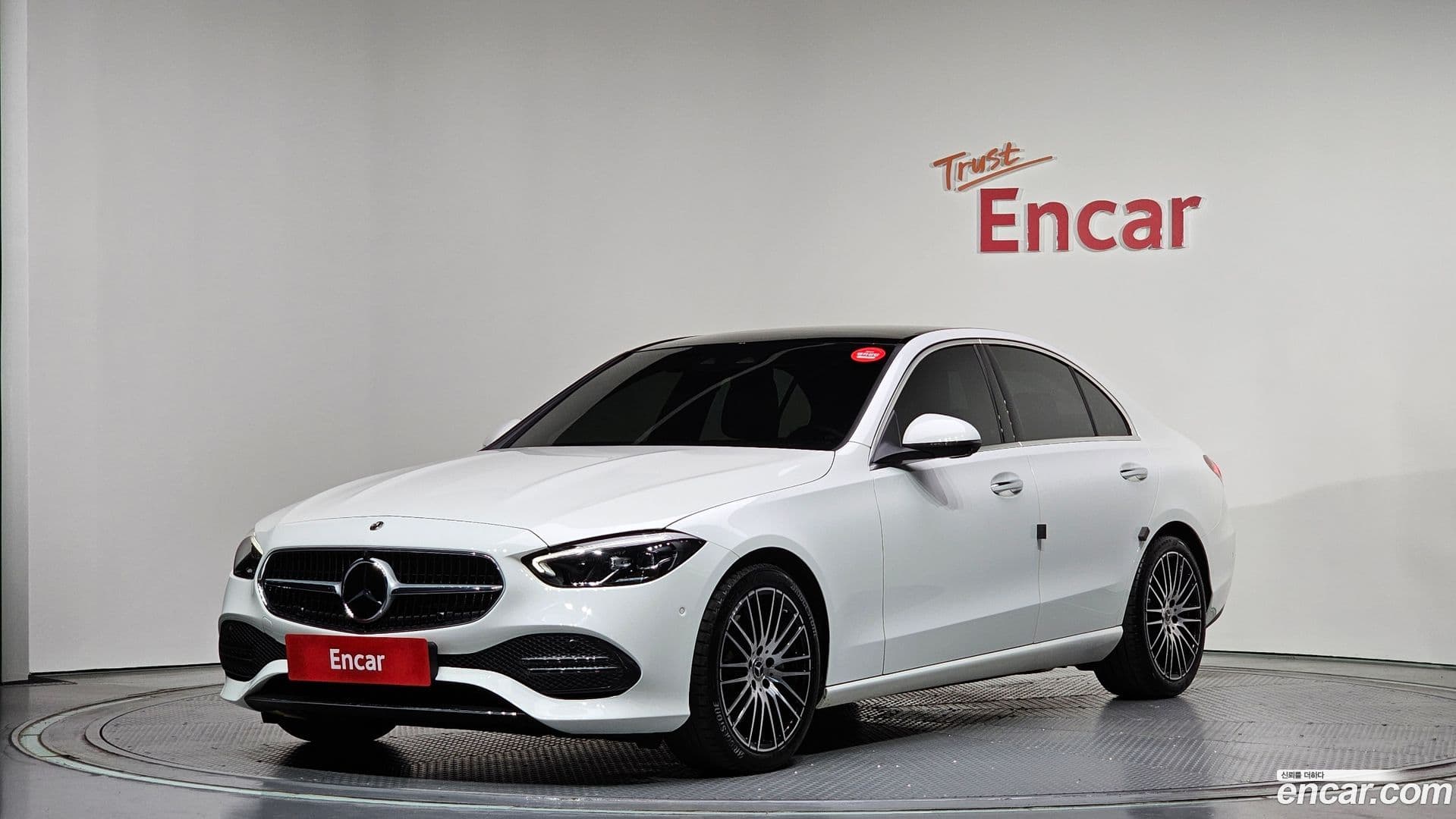 Main__Slider__Photo:C-Class Mercedes-Benz 2024.3-0