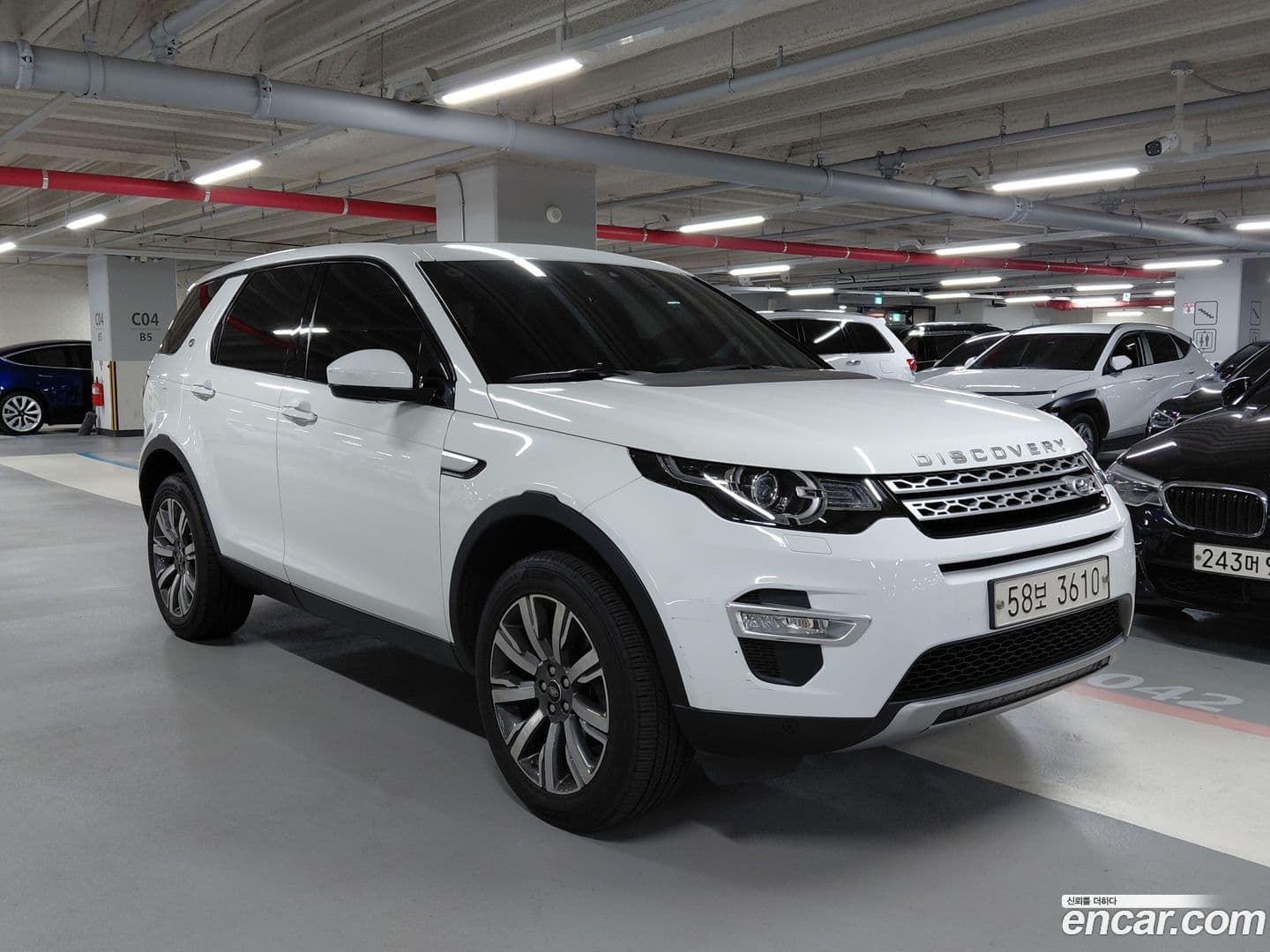 Main__Slider__Photo:Discovery Sport Land Rover 2017.2-0
