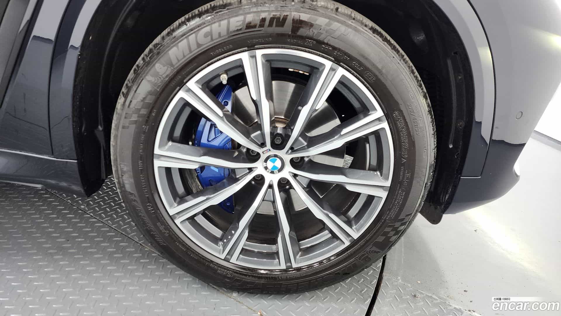 X5 BMW 2021.0-OUTER-031