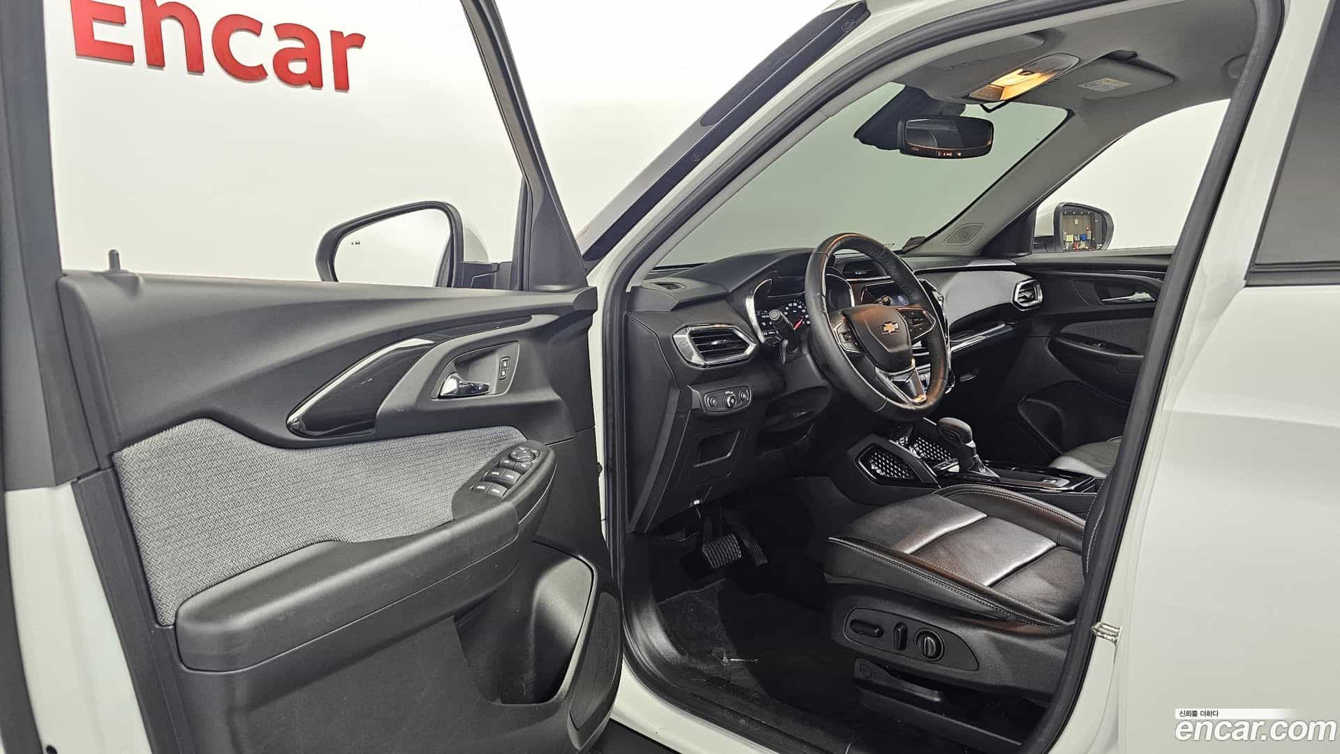 Trailblazer Chevrolet 2021.3-INNER-010