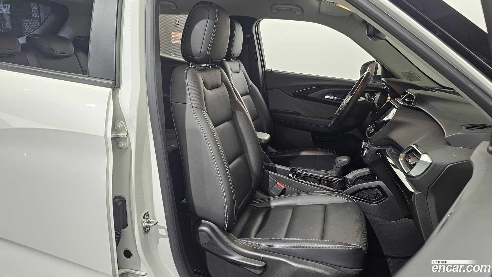 Trailblazer Chevrolet 2021.3-OPTION-016