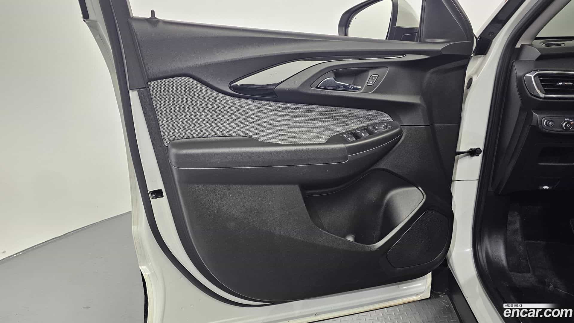 Trailblazer Chevrolet 2021.3-INNER-034