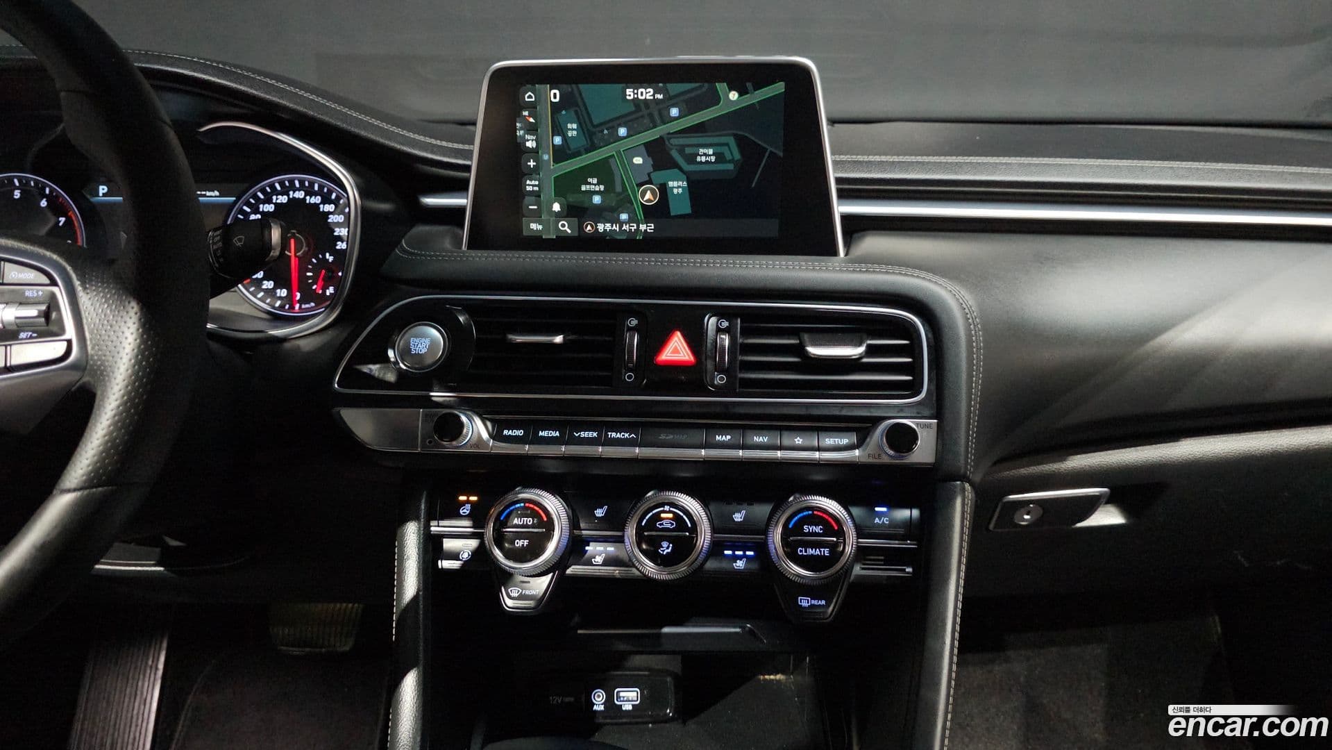 Main__Slider__Photo:G70 Genesis 2019.5-12