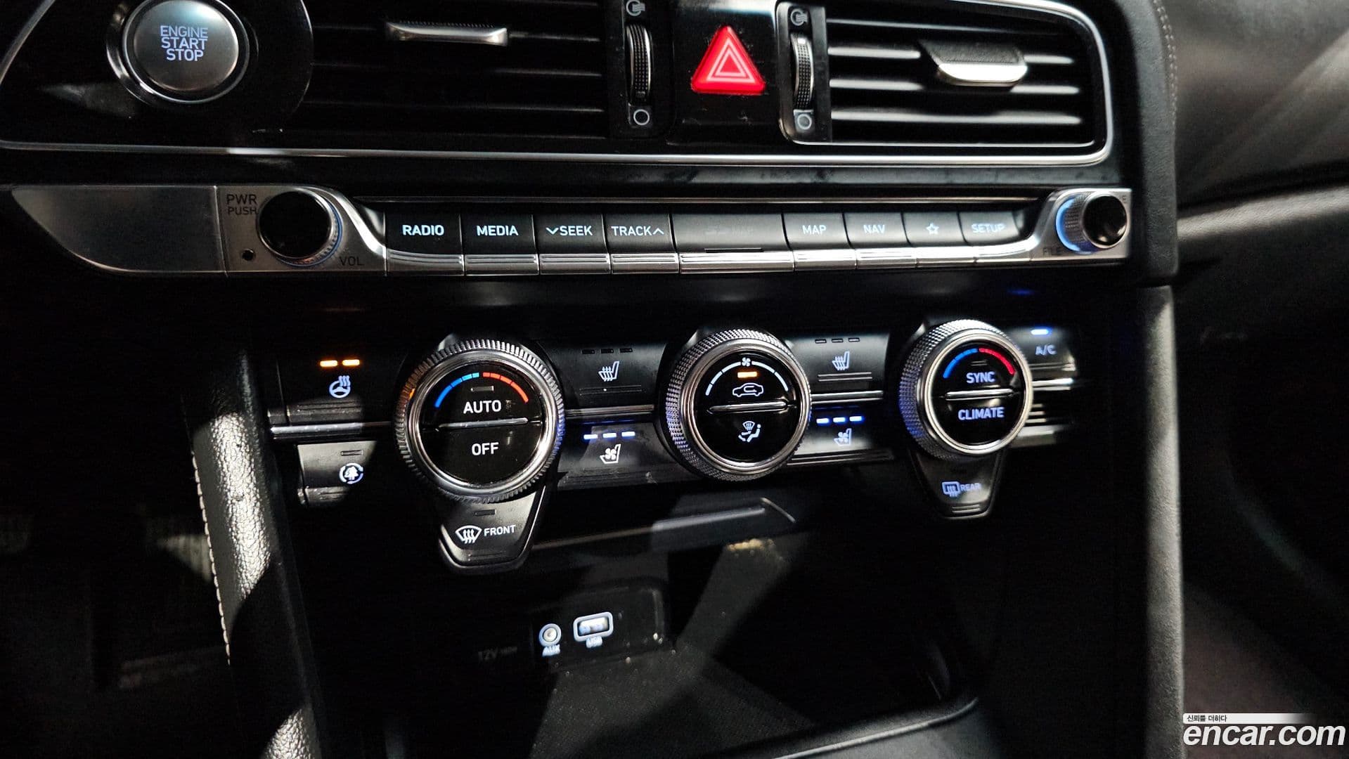 Main__Slider__Photo:G70 Genesis 2019.5-16