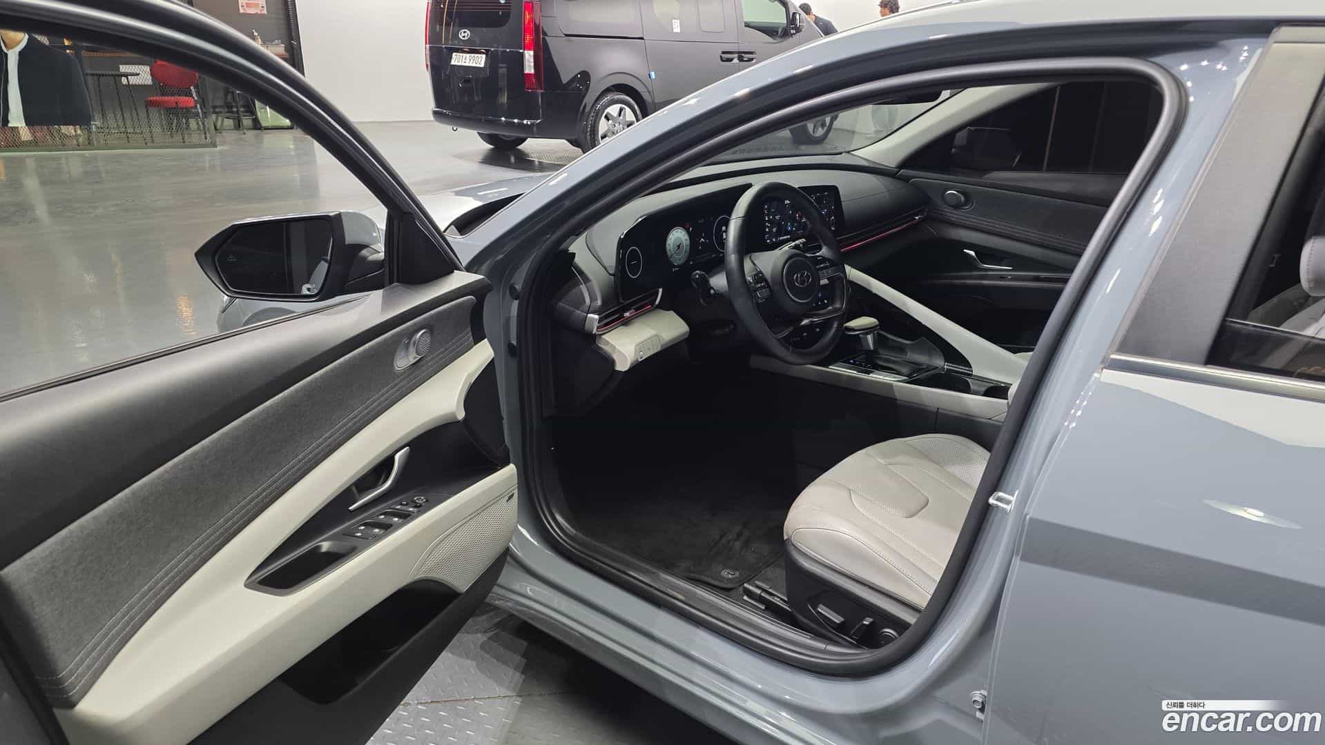 AVANTE Hyundai 2021.3-INNER-010