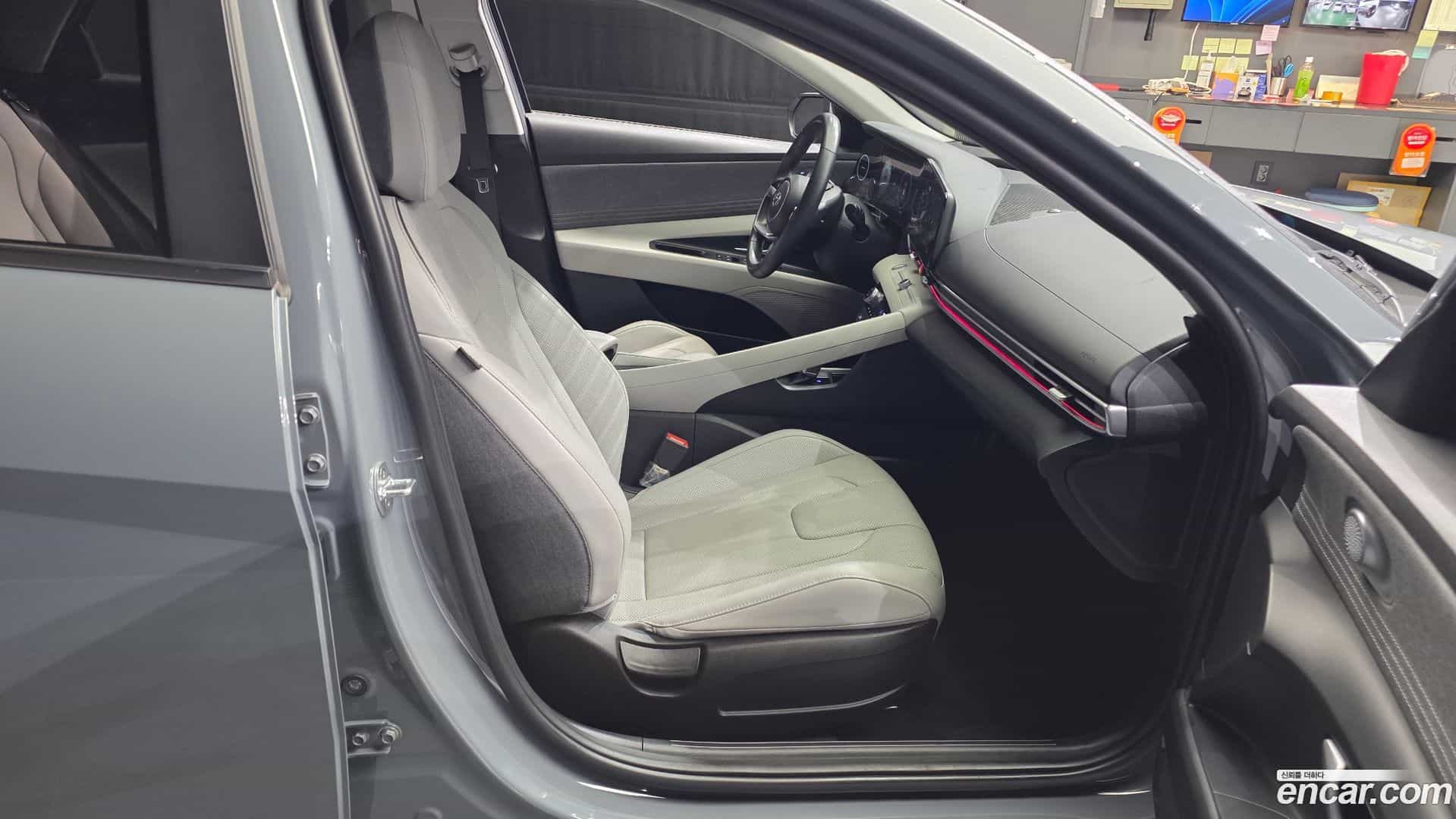 AVANTE Hyundai 2021.3-OPTION-016