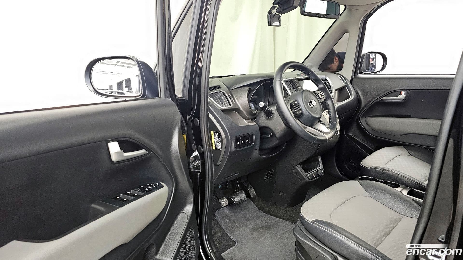 Main__Slider__Photo:RAY Kia 2020.3-9