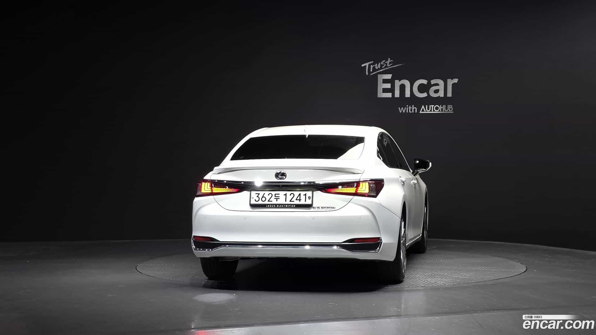 ES Lexus 2024.7-OUTER-004