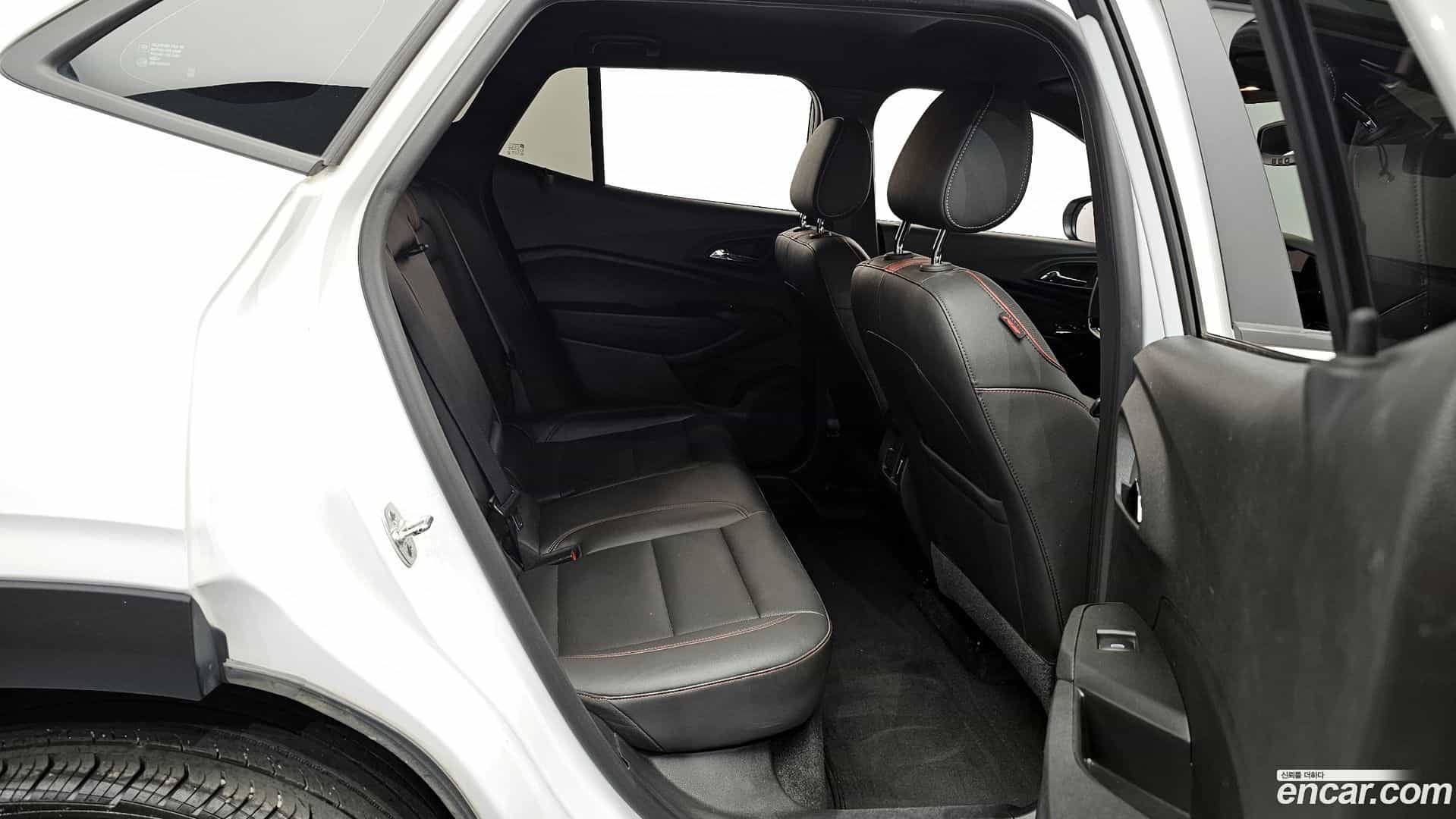 Trax Chevrolet 2023.10-OPTION-015