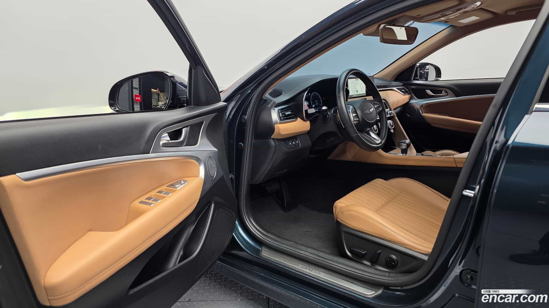 G70 Genesis 2021.0-INNER-010