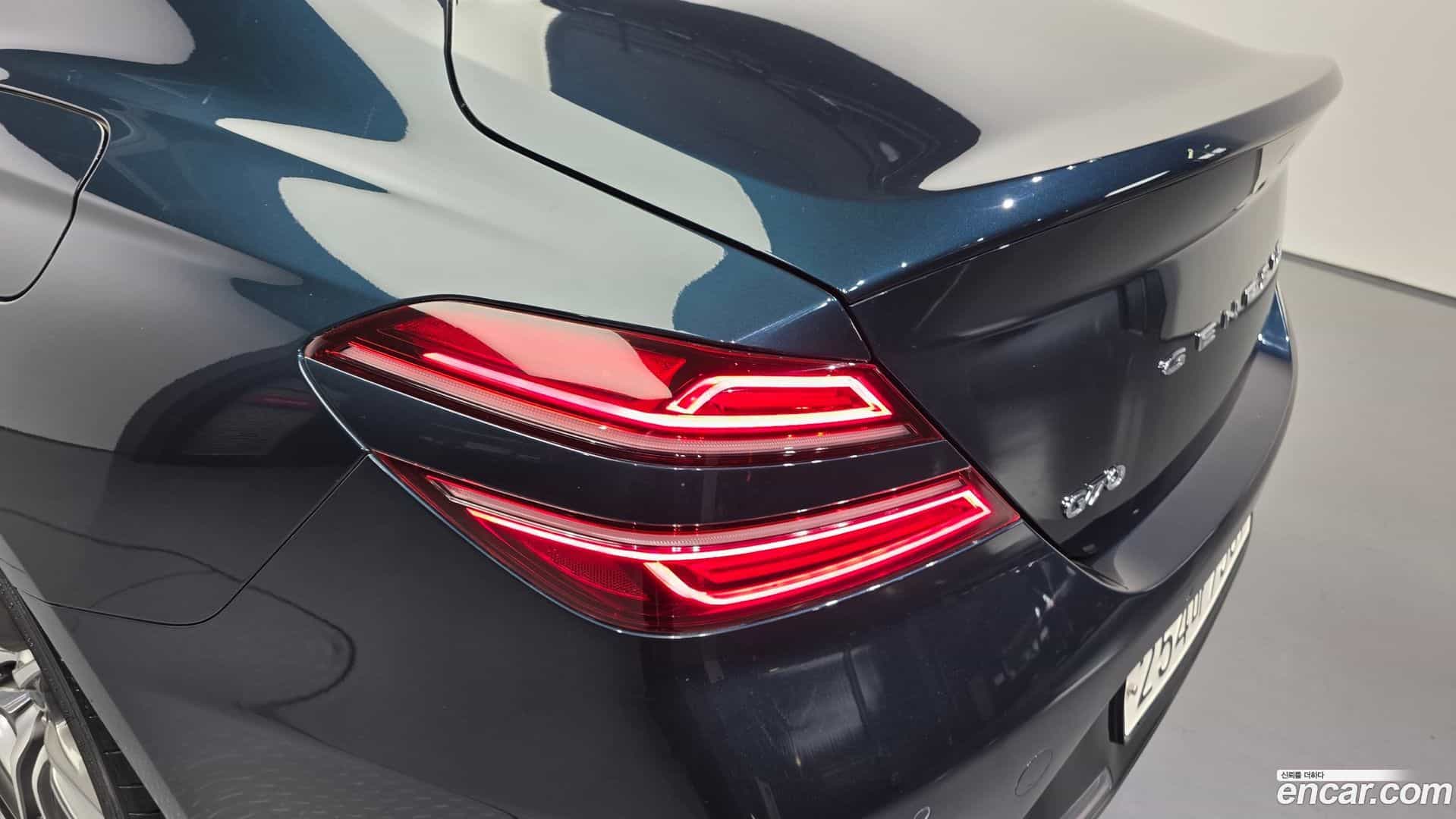 G70 Genesis 2021.0-OUTER-033