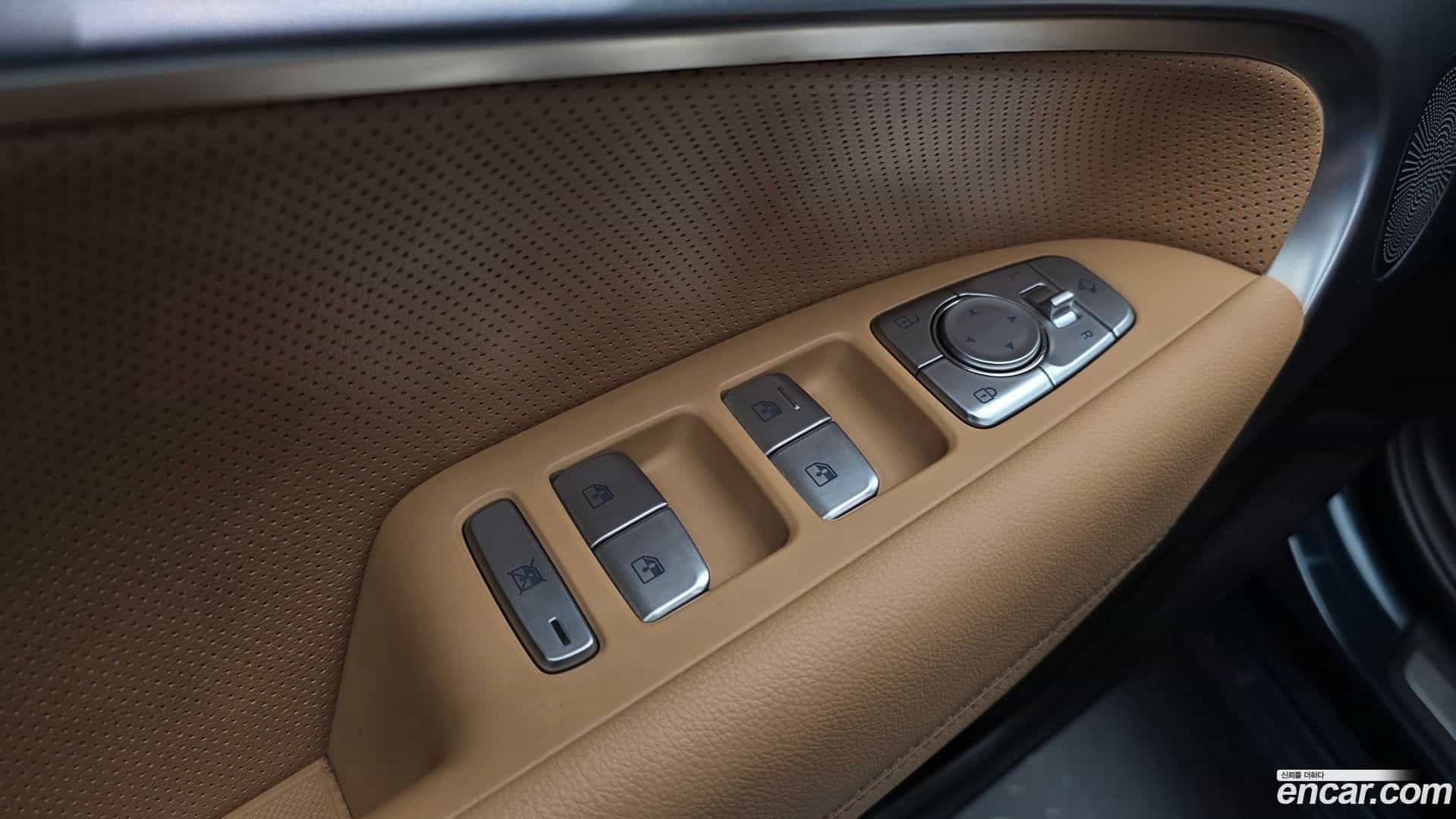 G70 Genesis 2021.0-OPTION-043