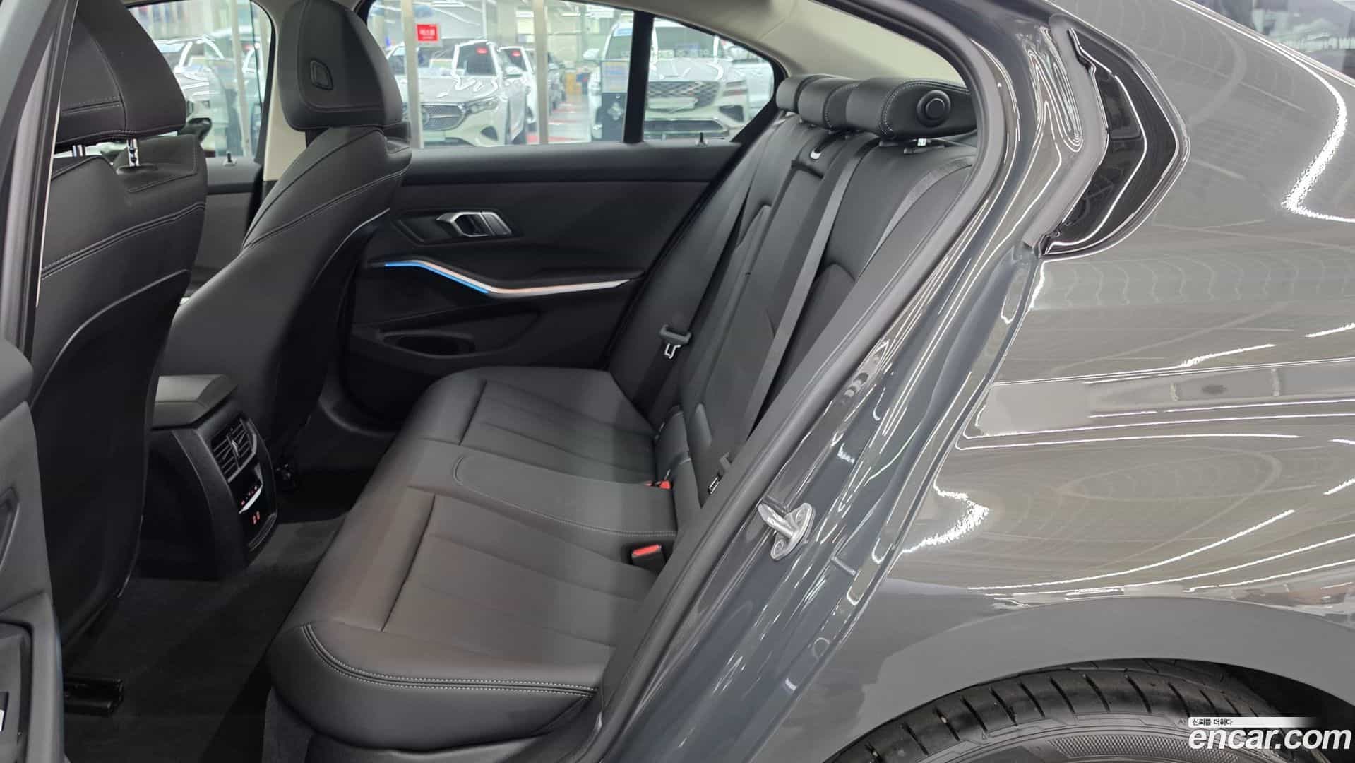 3-Series BMW 2025.6-OPTION-016